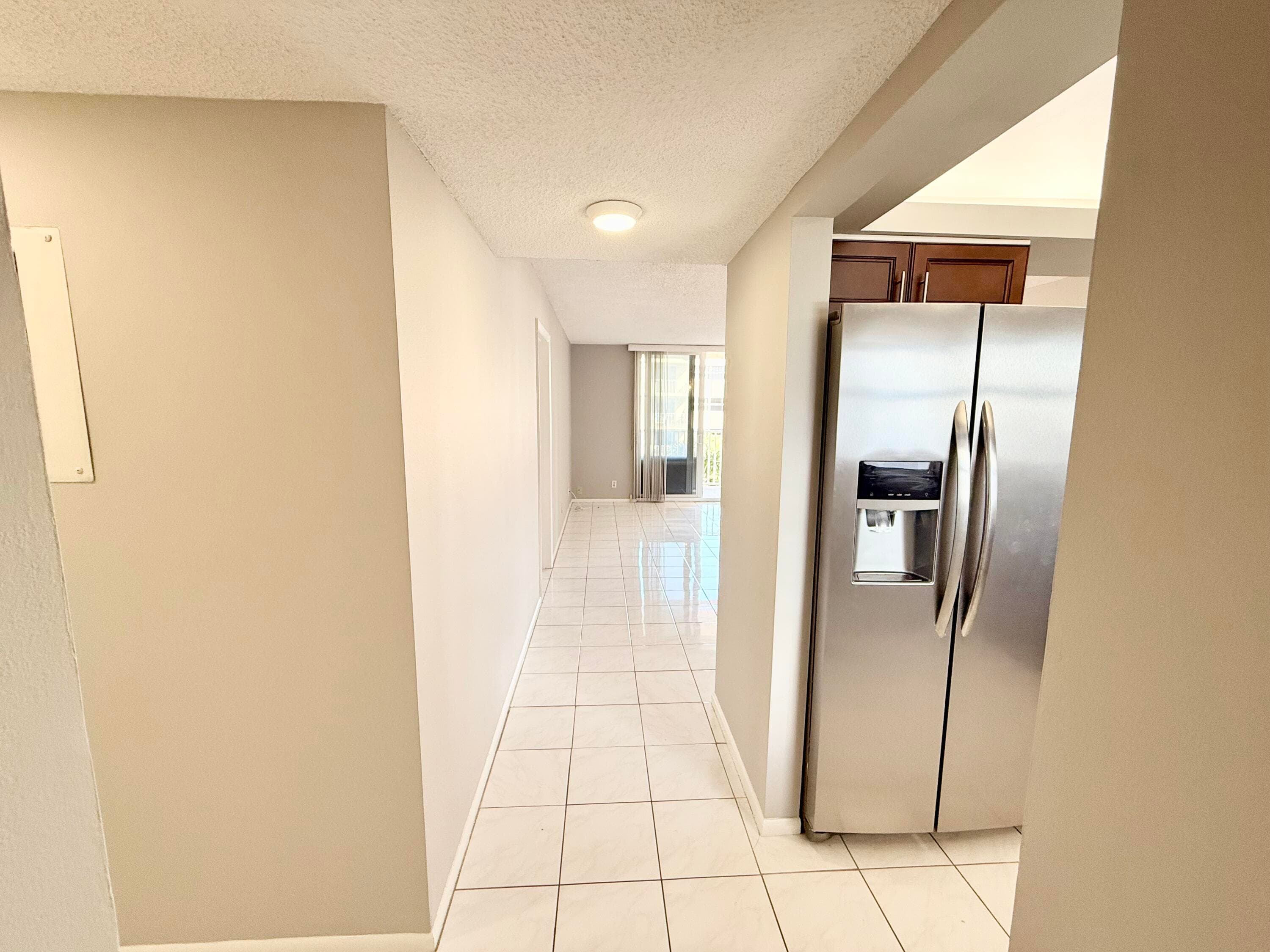 2929 S Ocean Boulevard 406, Boca Raton, FL 33432 — photo 4 of 16