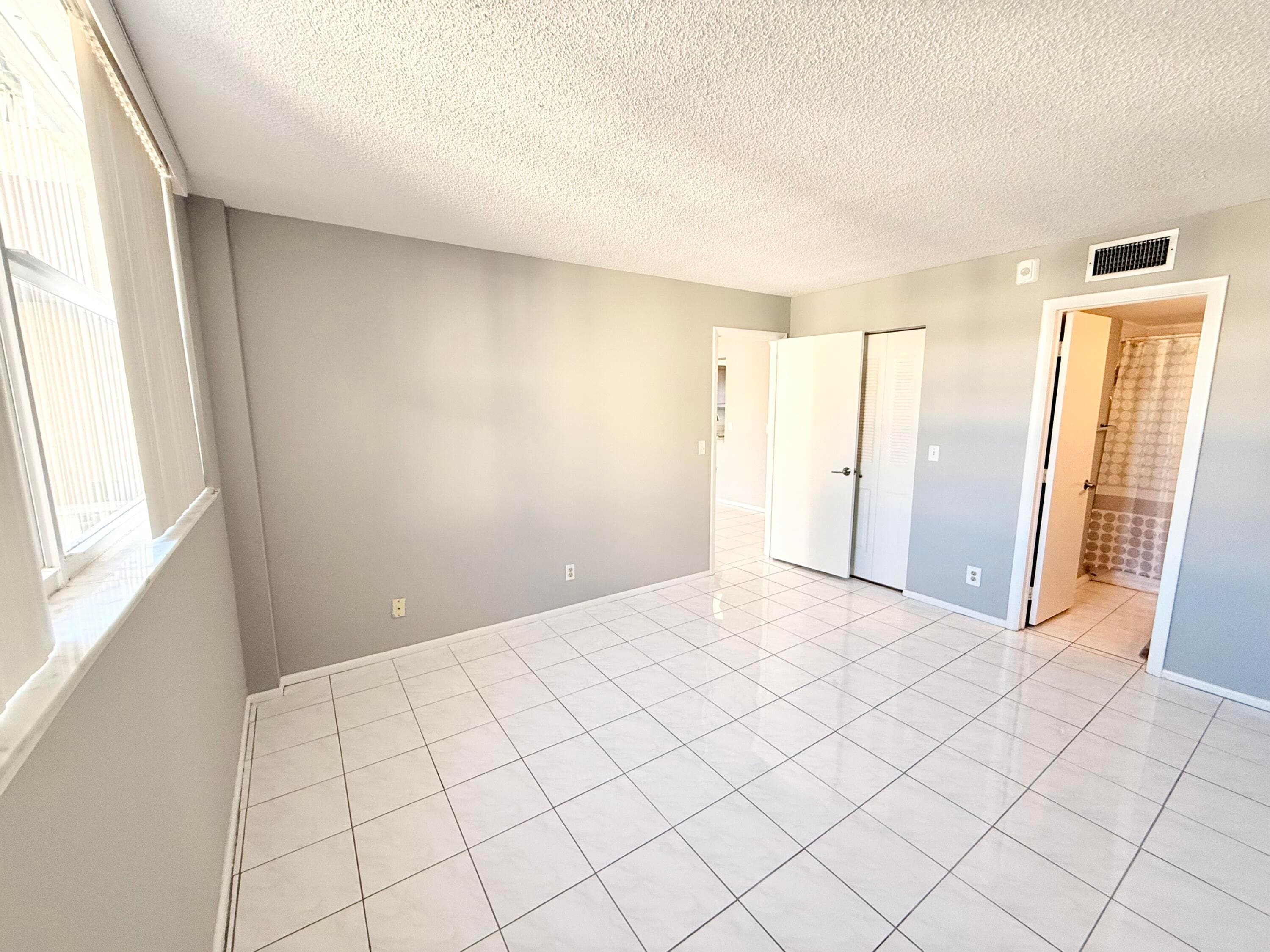 2929 S Ocean Boulevard 406, Boca Raton, FL 33432 — photo 10 of 16