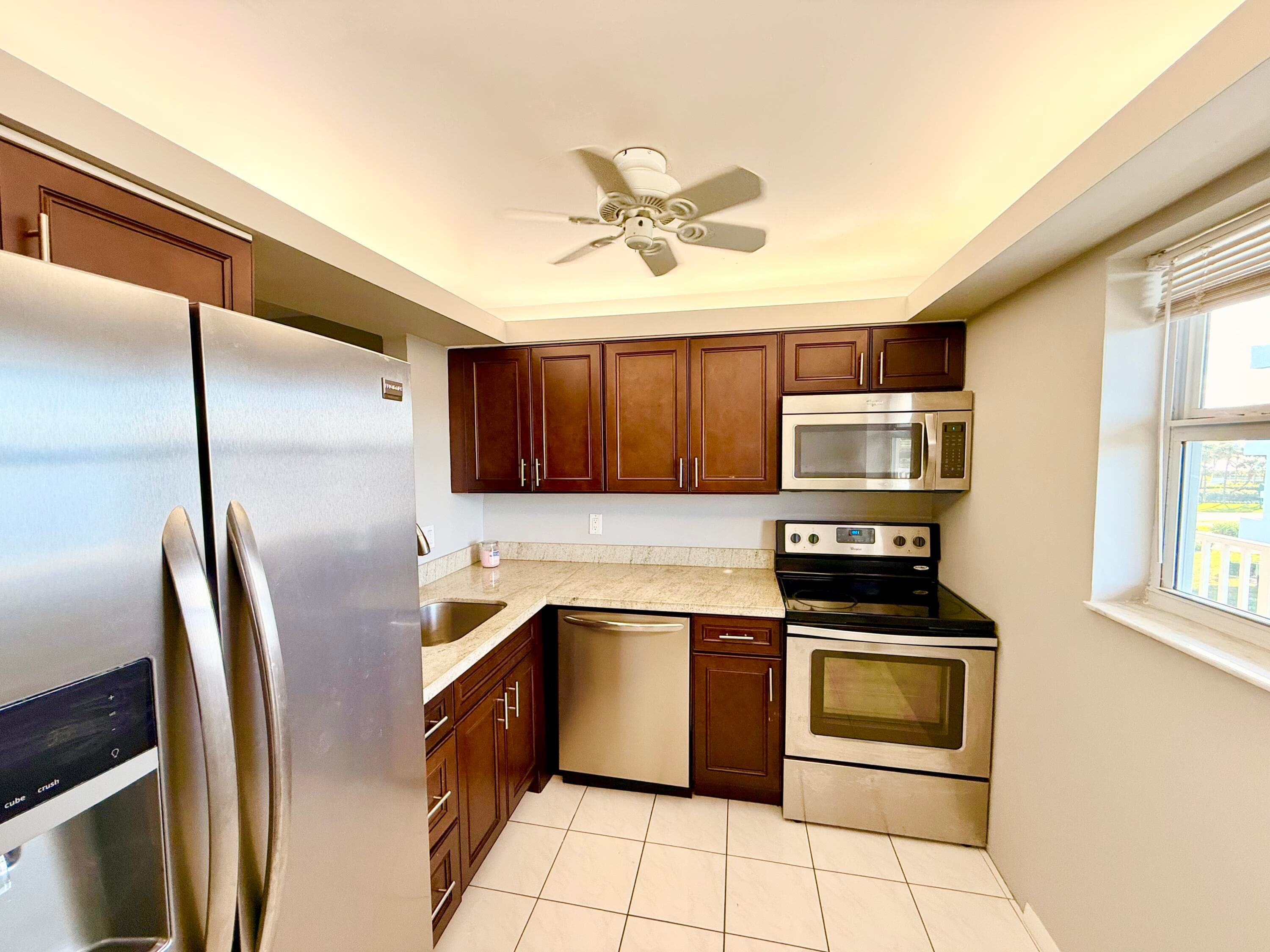 2929 S Ocean Boulevard 406, Boca Raton, FL 33432 — photo 7 of 16