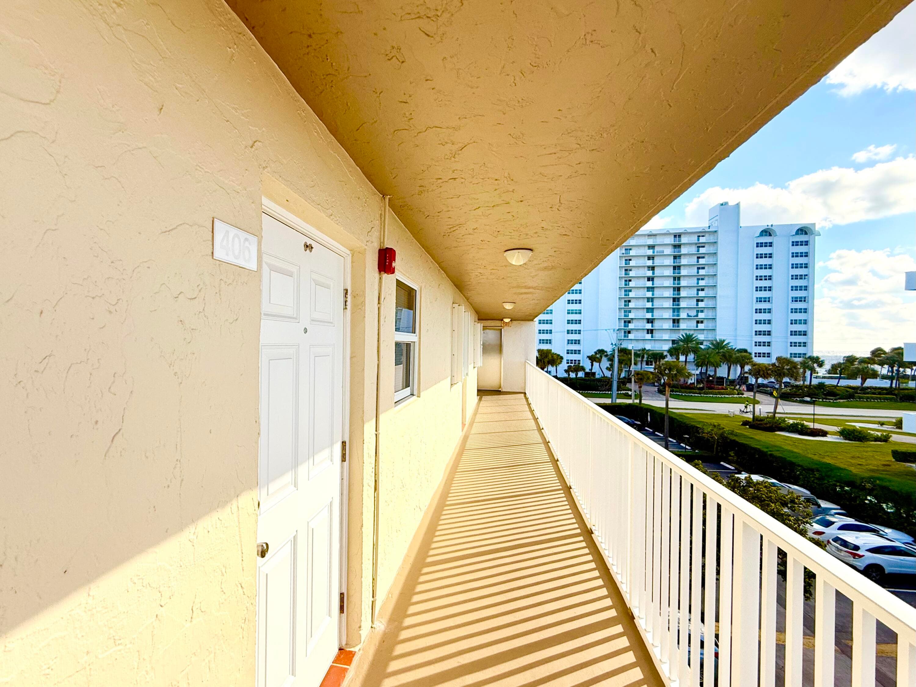 2929 S Ocean Boulevard 406, Boca Raton, FL 33432 — photo 3 of 16