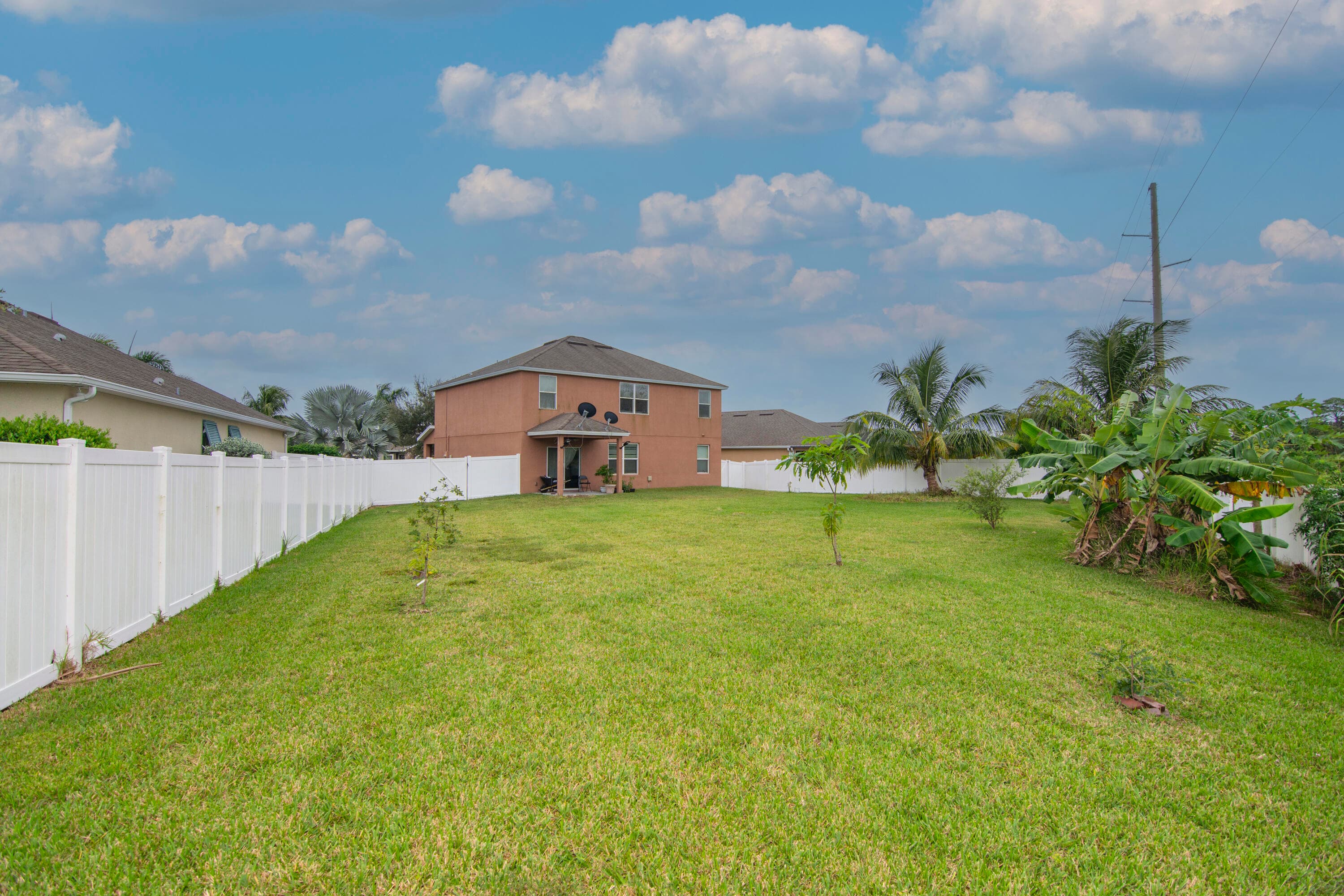 1615 Lexington Square SW, Vero Beach, FL 32962 — photo 23 of 31