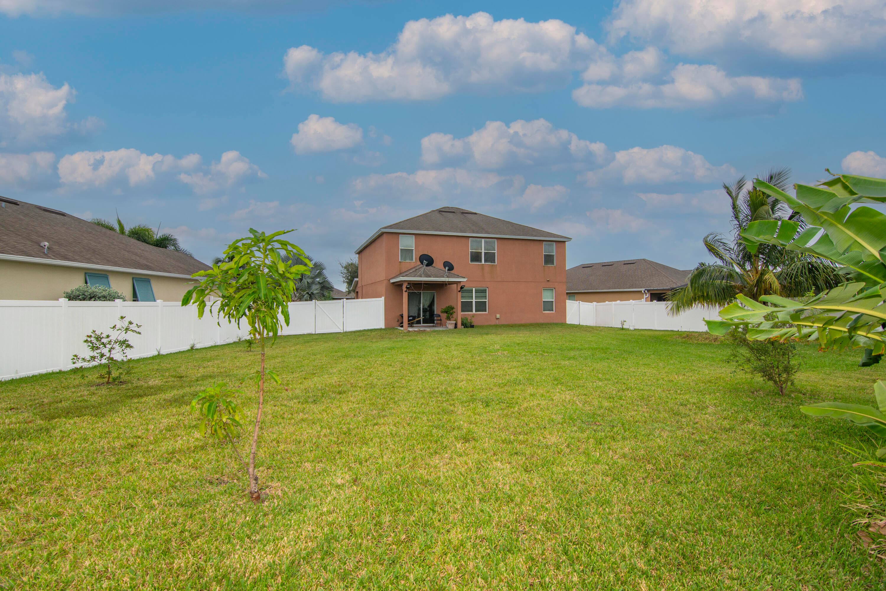 1615 Lexington Square SW, Vero Beach, FL 32962 — photo 24 of 31