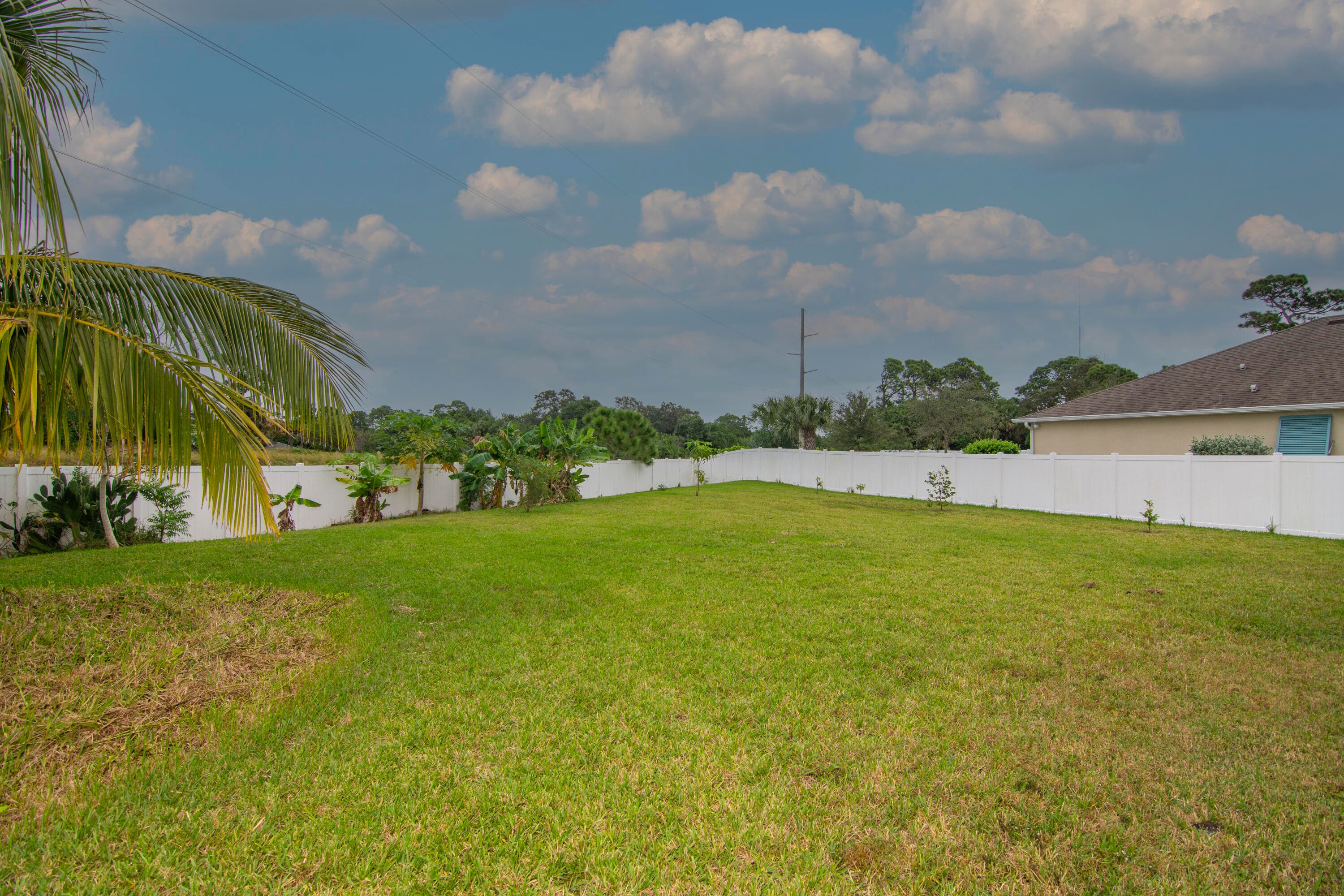 1615 Lexington Square SW, Vero Beach, FL 32962 — photo 26 of 31