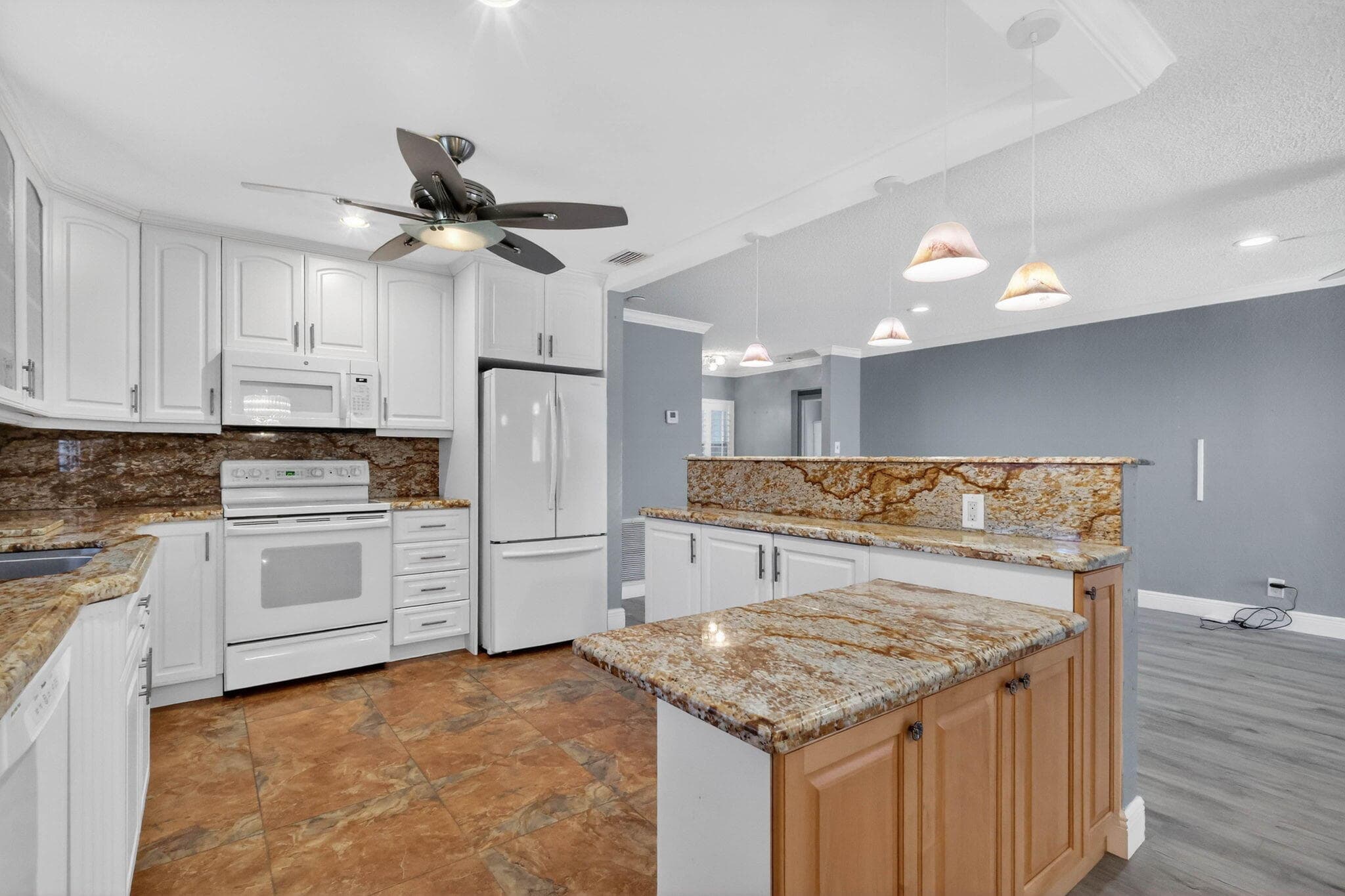 5926 N Los Alamos Lane, Delray Beach, FL 33484 — photo 8 of 35