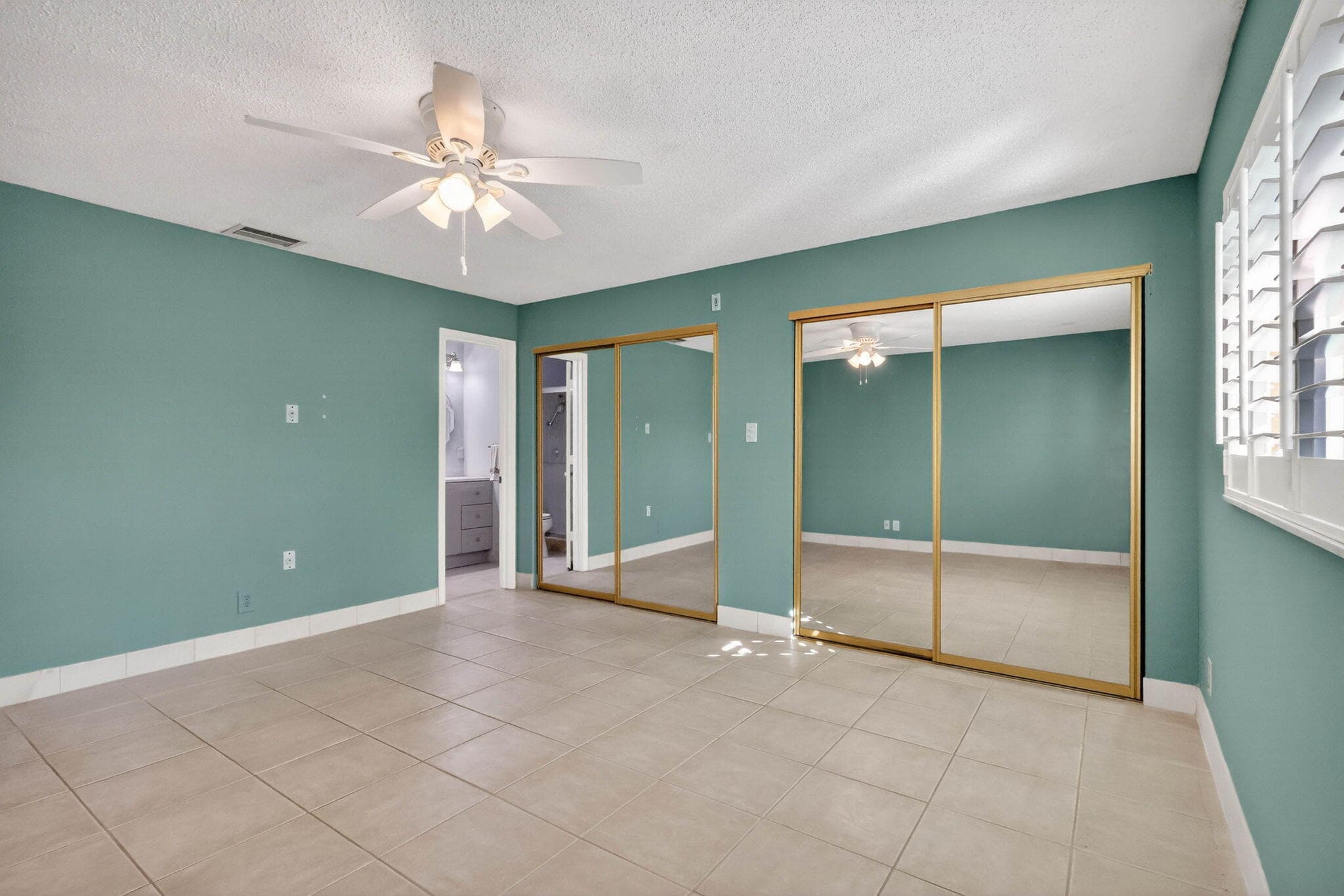 5926 N Los Alamos Lane, Delray Beach, FL 33484 — photo 17 of 35