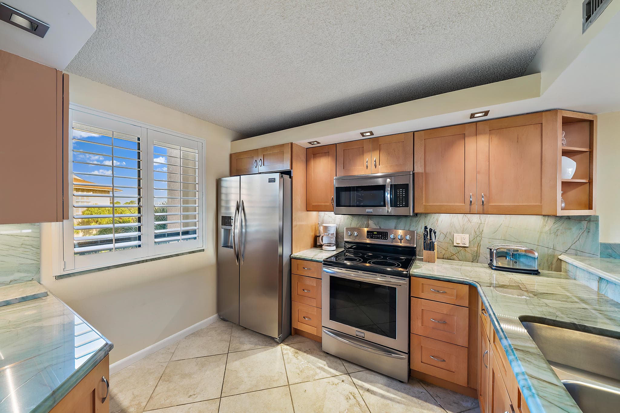 2601 Marina Isle Way 402, Jupiter, FL 33477 — photo 17 of 58