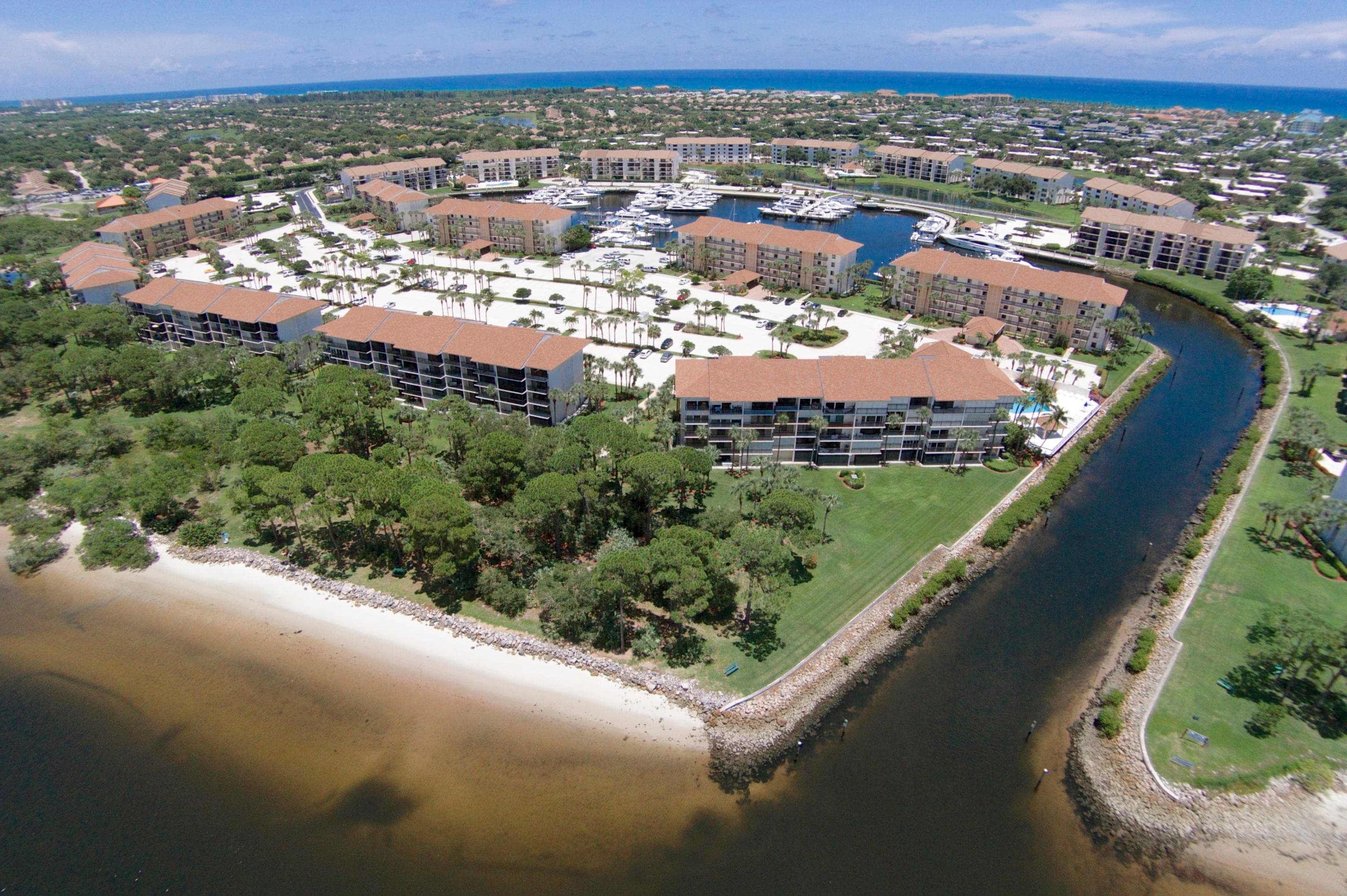 2601 Marina Isle Way 402, Jupiter, FL 33477 — photo 42 of 58