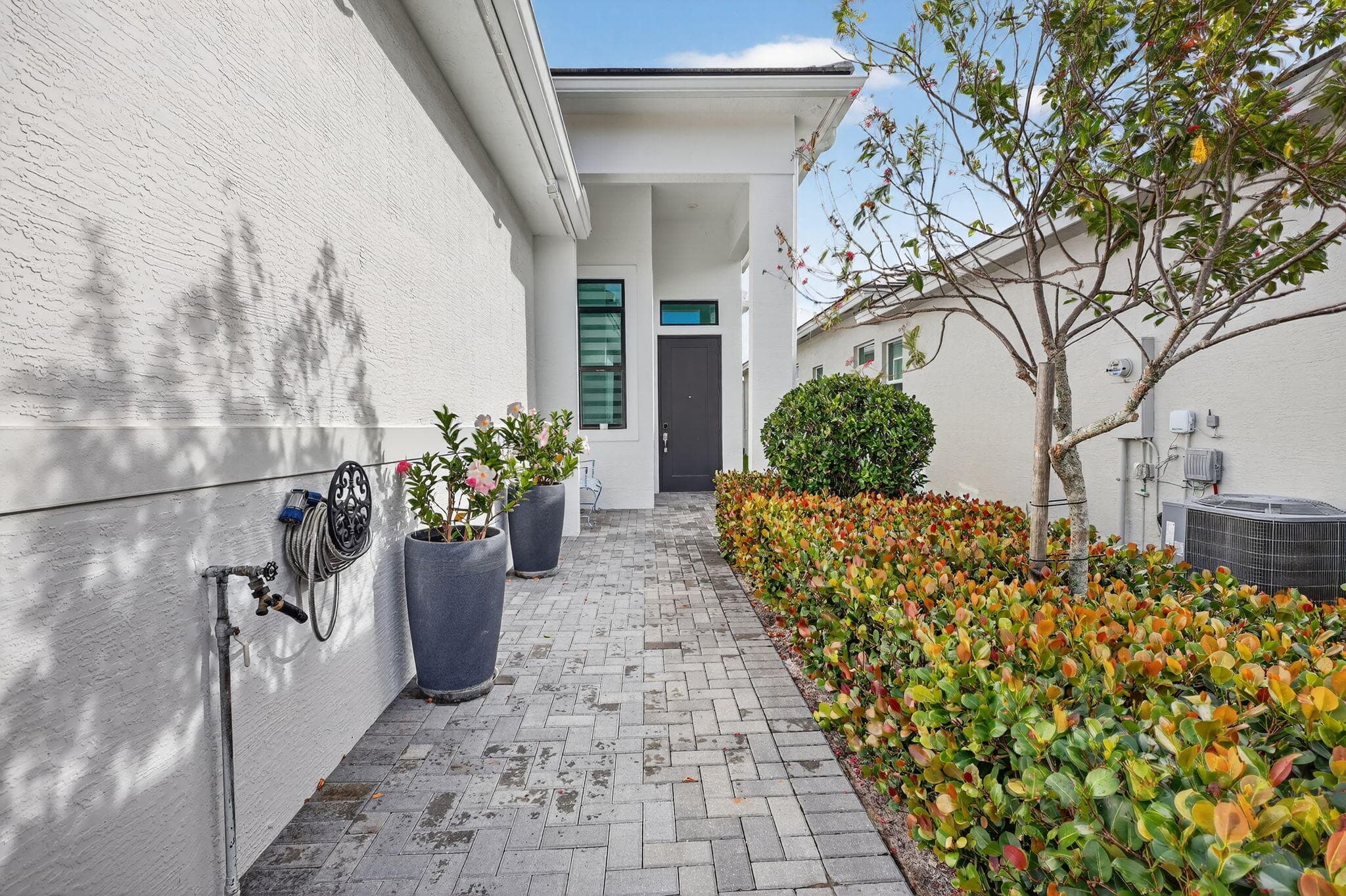 180 SE Via Bisento, Port St. Lucie, FL 34952 — photo 2 of 56