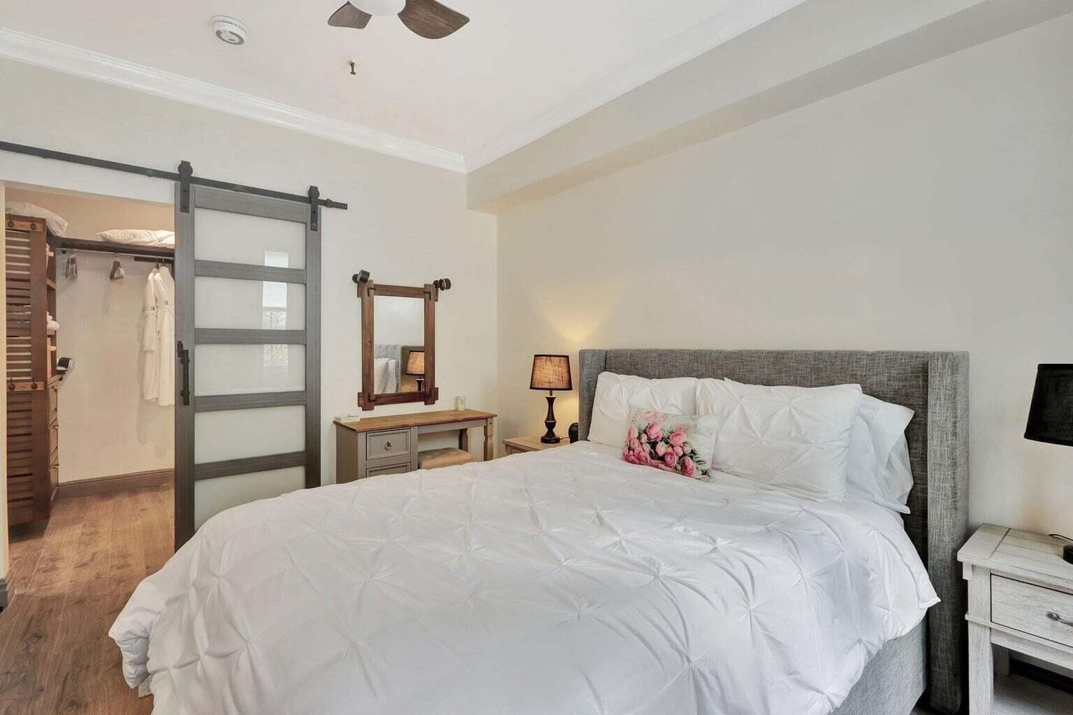 235 E Sunrise Avenue 2241, Palm Beach, FL 33480 — photo 10 of 19