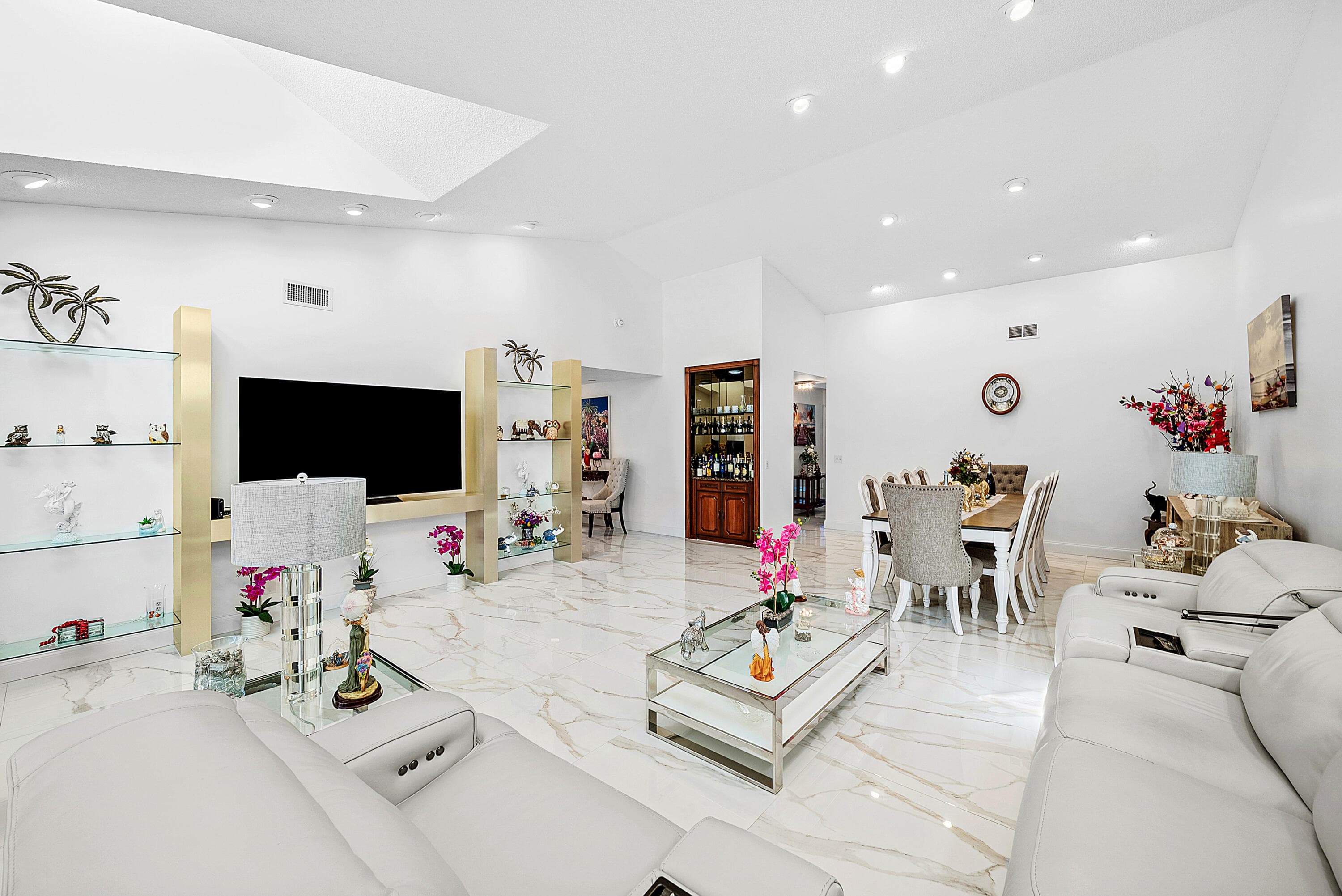 6858 Fountains Circle, Lake Worth, FL 33467 — photo 14 of 52