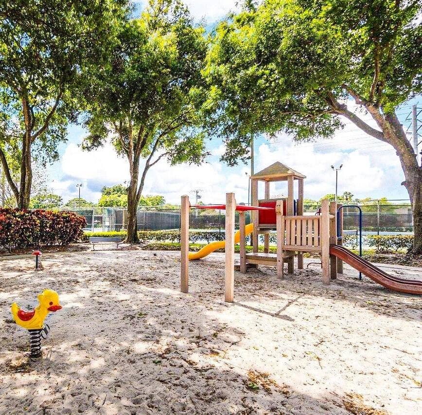 3510 35th Way #3510, West Palm Beach, FL 33407 — photo 18 of 20