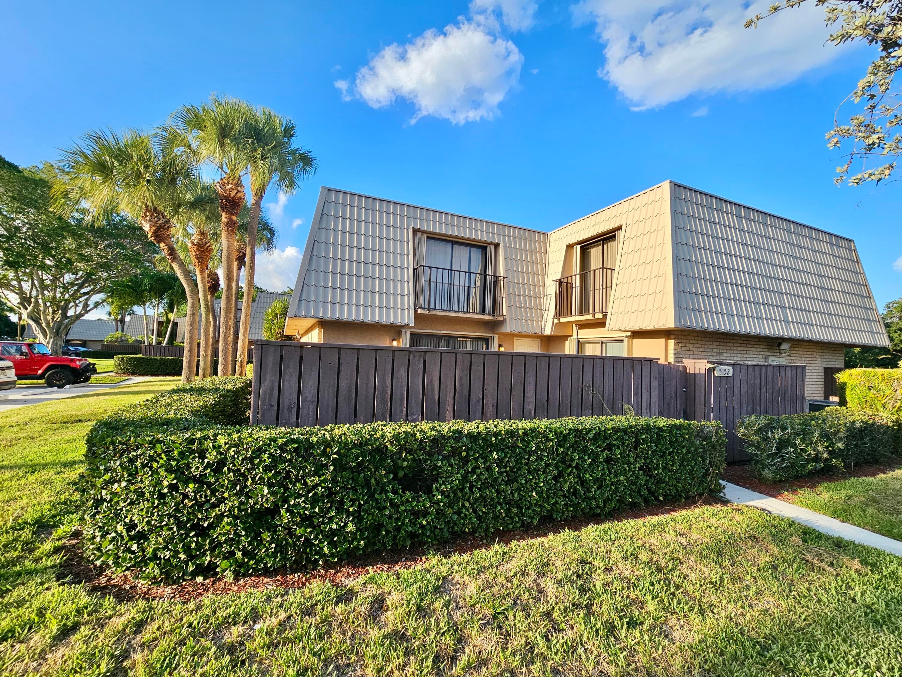 5152 51st Way, West Palm Beach, FL 33409 — photo 2 of 29