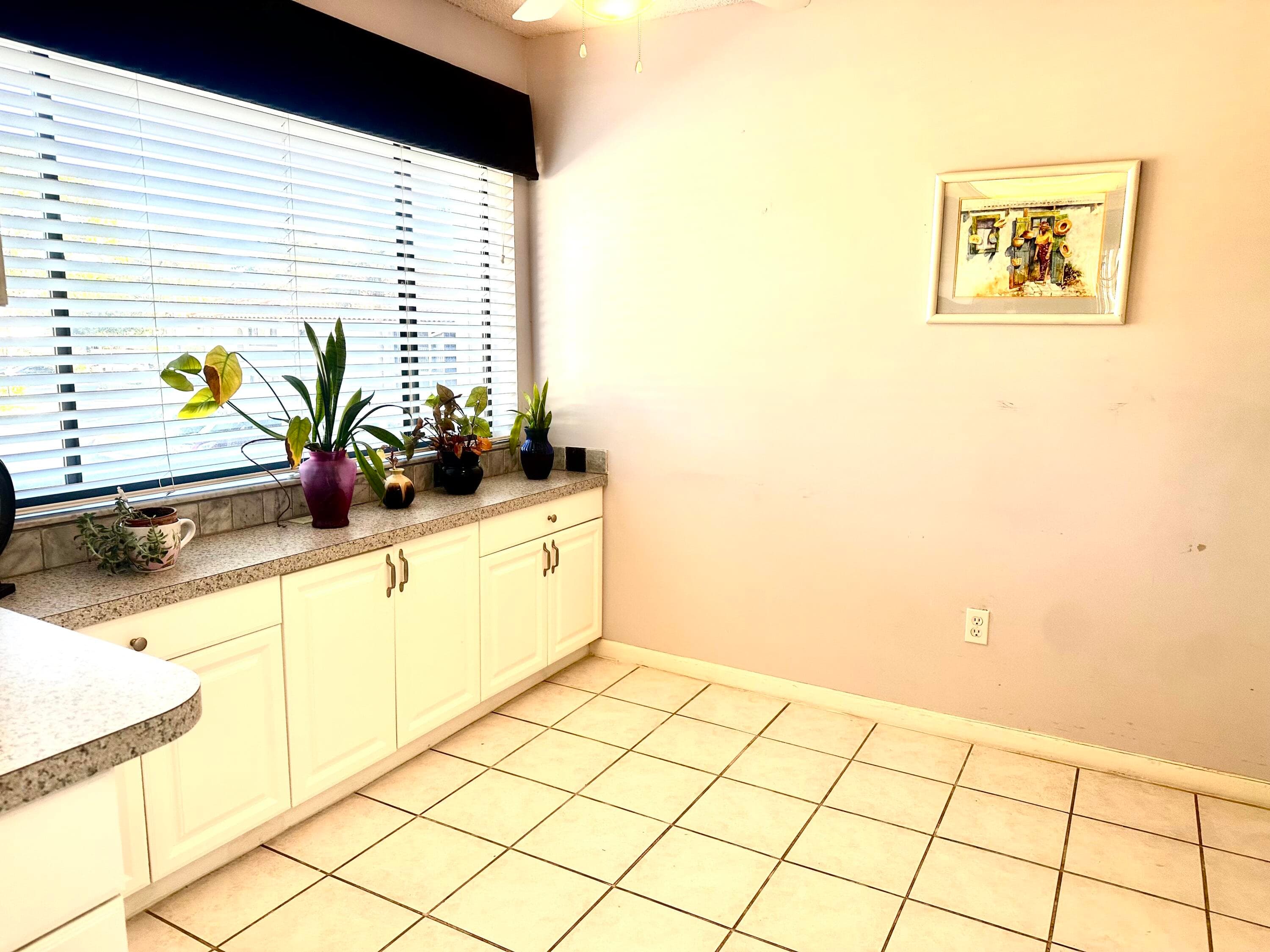 25 Pelican Pointe Drive 201, Delray Beach, FL 33483 — photo 4 of 35