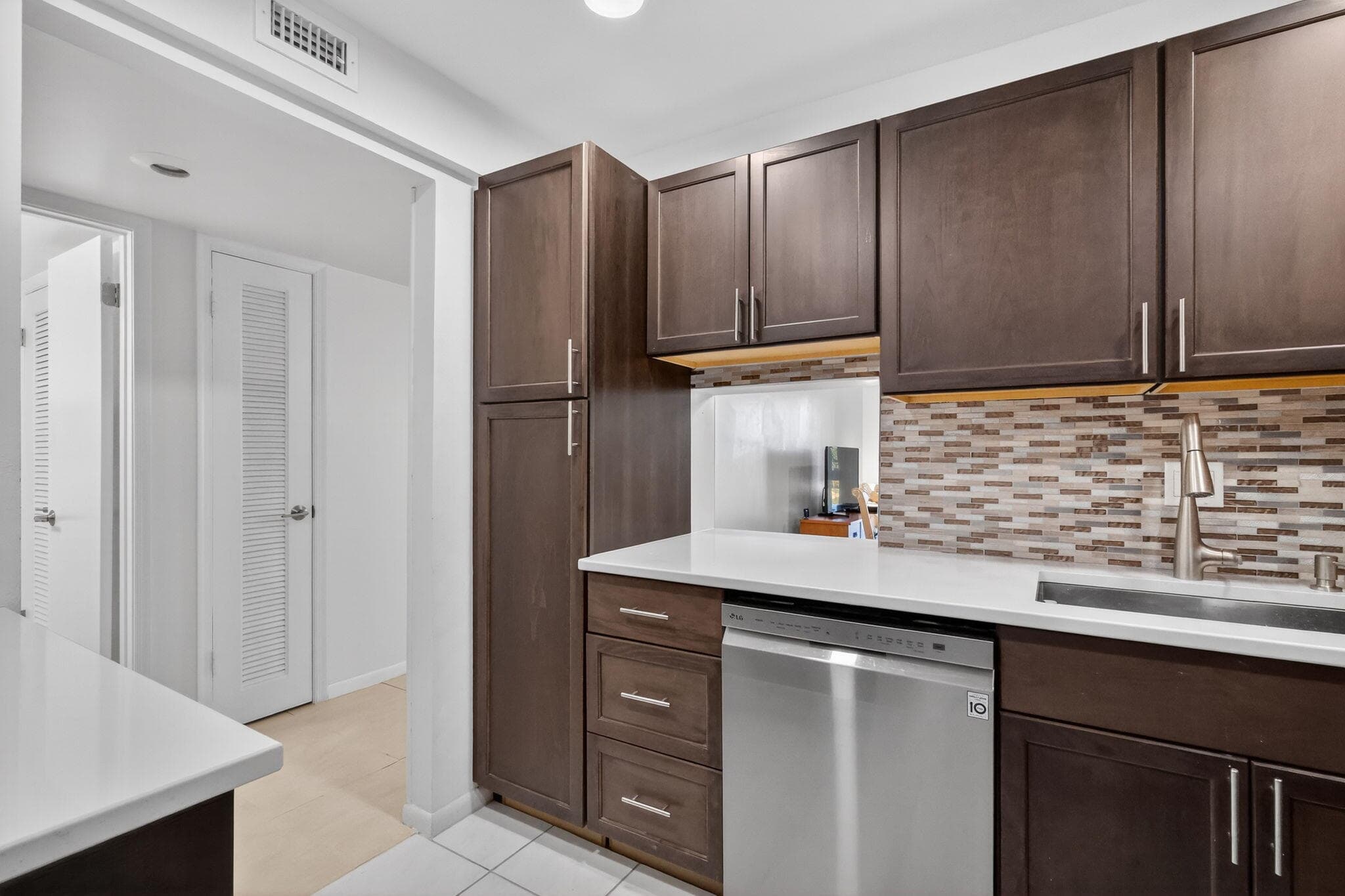 2615 NE 1st Court 201, Boynton Beach, FL 33435 — photo 1 of 35