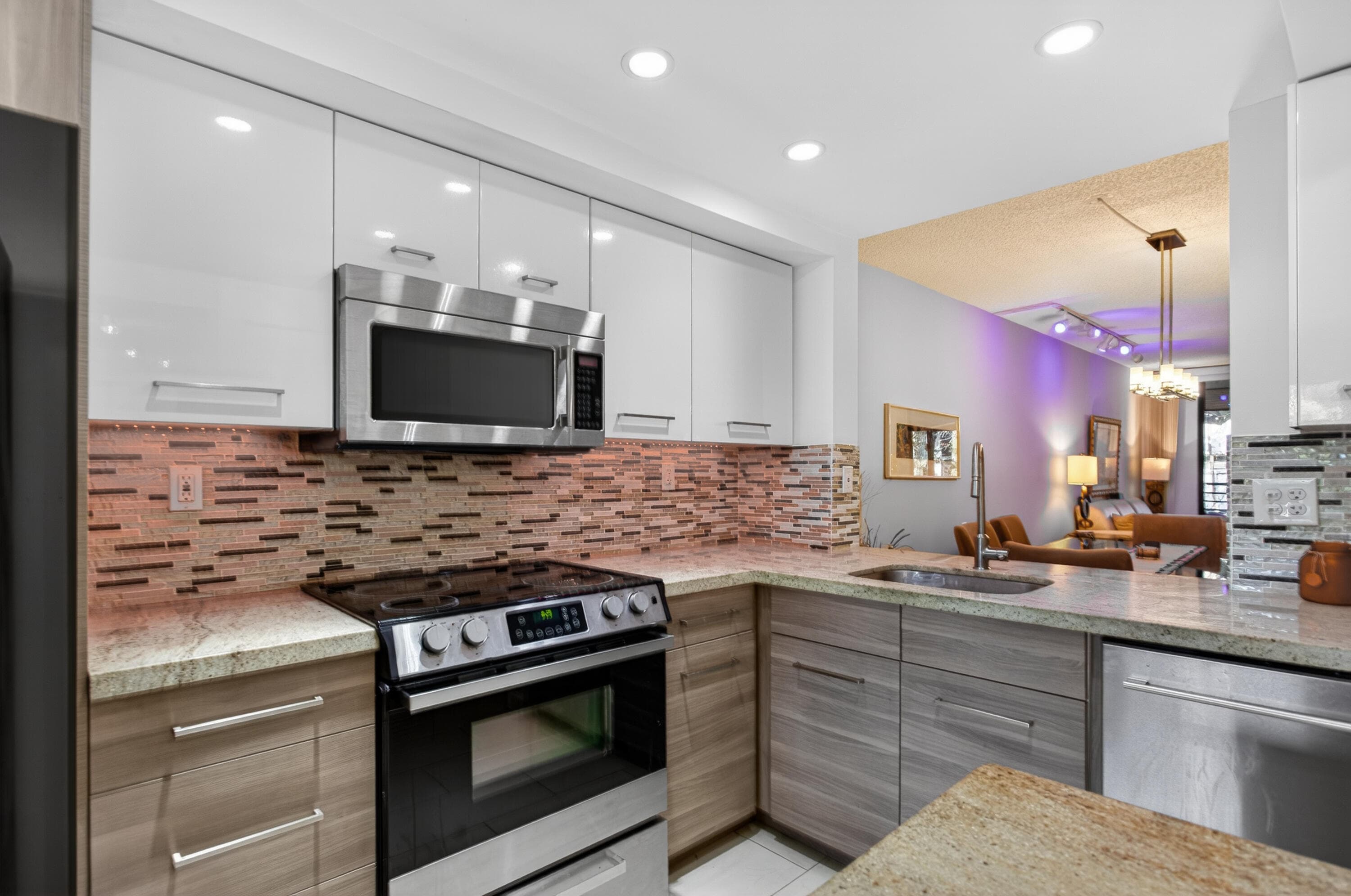 7547 NW 79th Avenue 212, Tamarac, FL 33321 — photo 1 of 39
