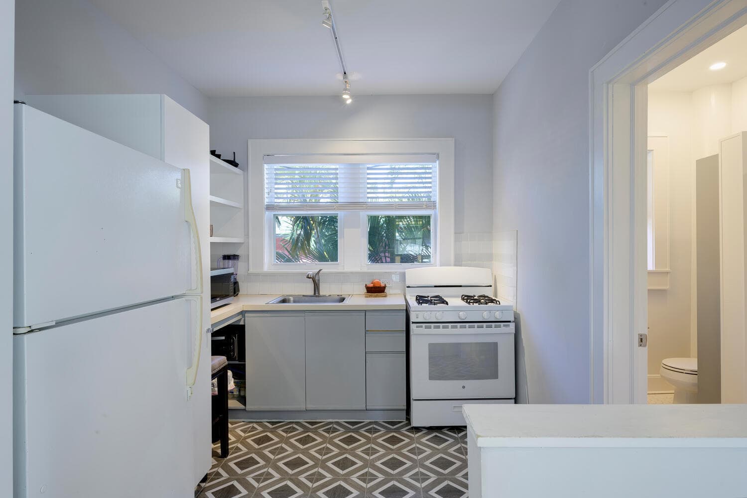 1701 S Olive Avenue, West Palm Beach, FL 33401 — photo 12 of 17