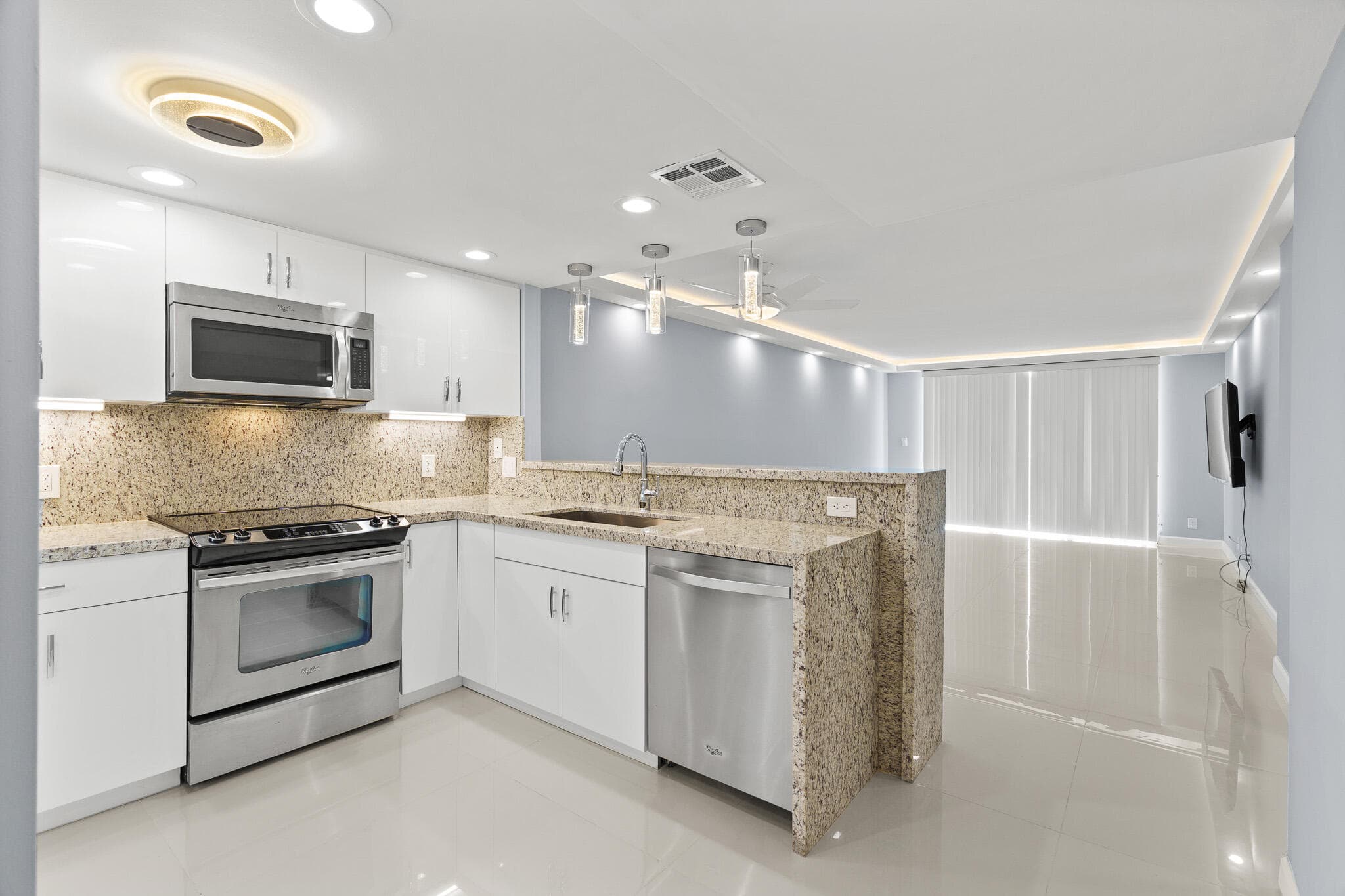 3580 S Ocean Boulevard 8b, South Palm Beach, FL 33480 — photo 11 of 53