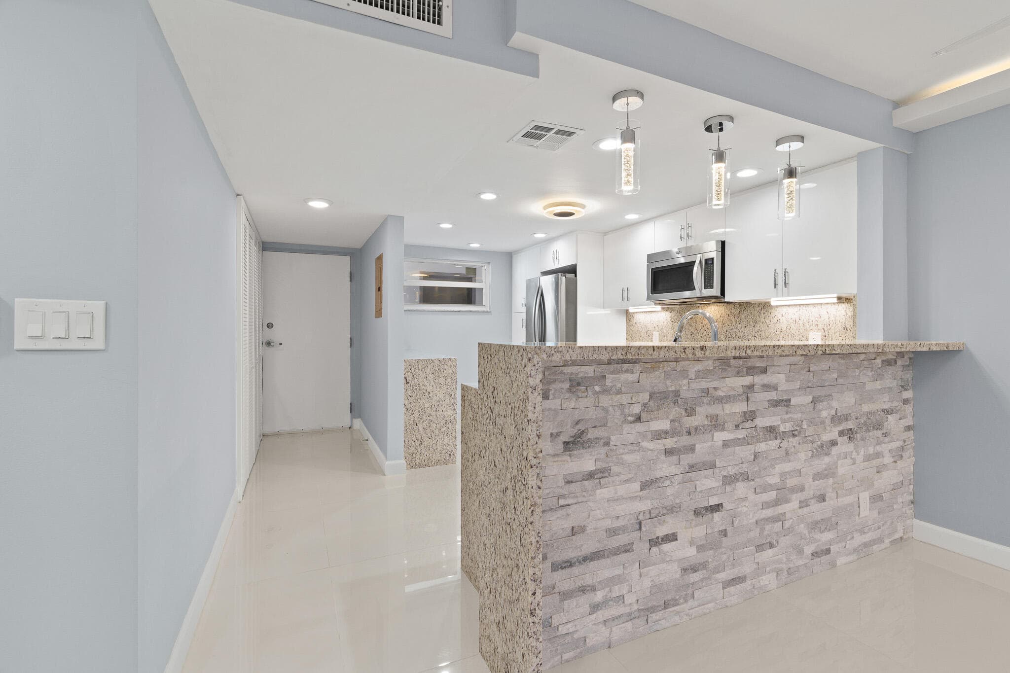 3580 S Ocean Boulevard 8b, South Palm Beach, FL 33480 — photo 16 of 53