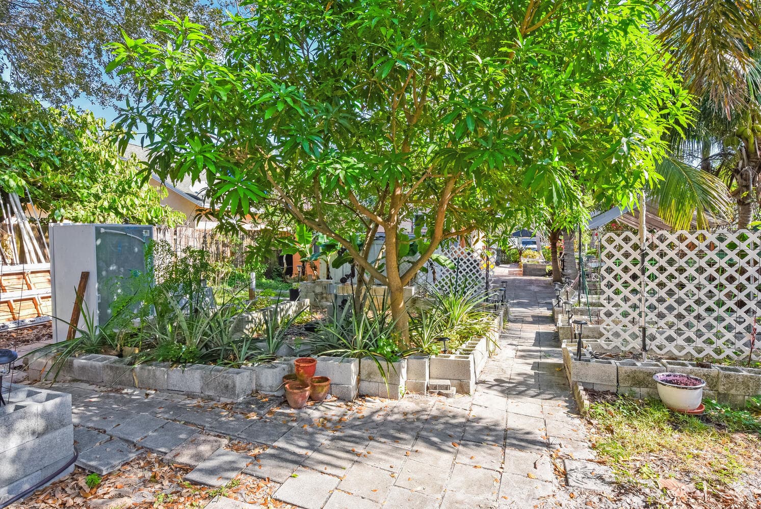 317 N D Street E, Lake Worth Beach, FL 33460 — photo 19 of 31