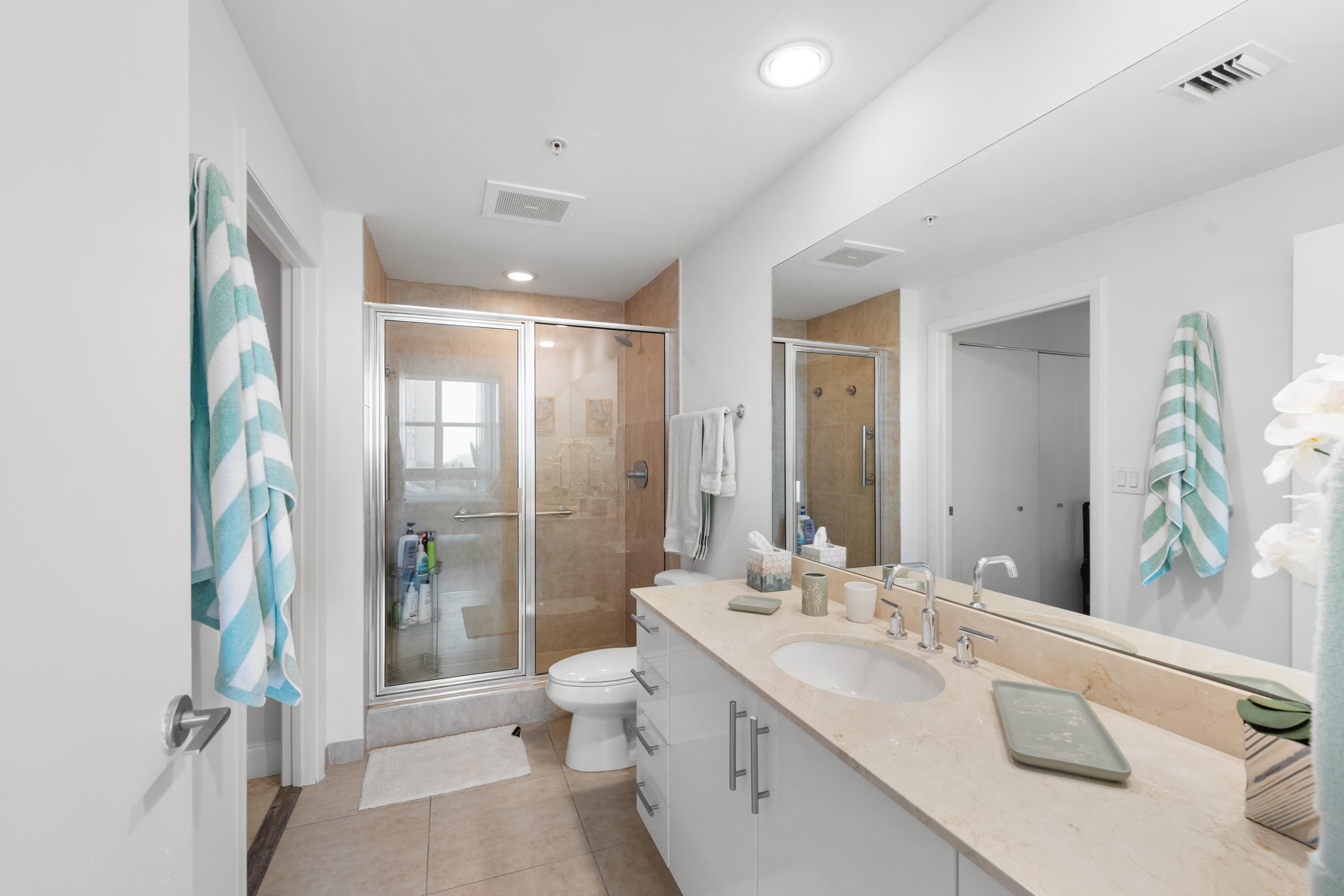 550 Okeechobee Boulevard 1407, West Palm Beach, FL 33401 — photo 19 of 43