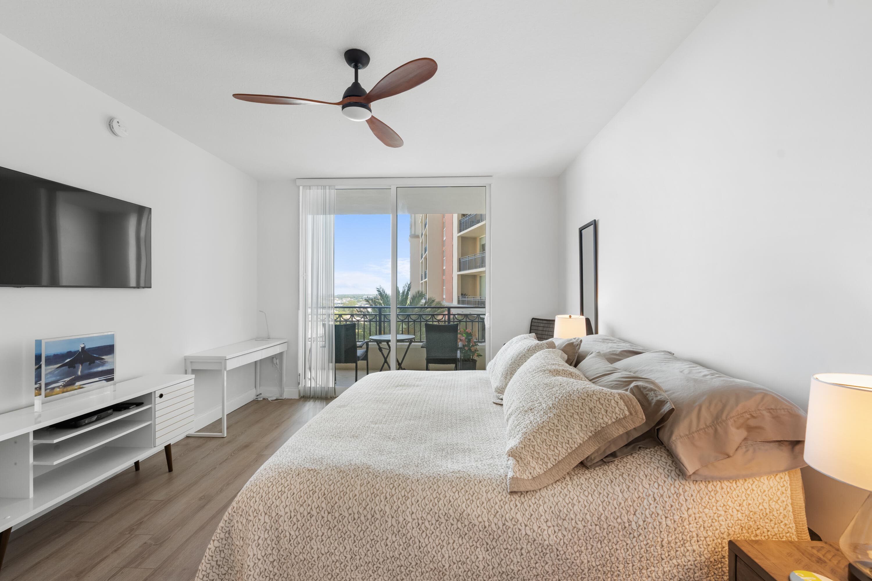 550 Okeechobee Boulevard 1407, West Palm Beach, FL 33401 — photo 14 of 43