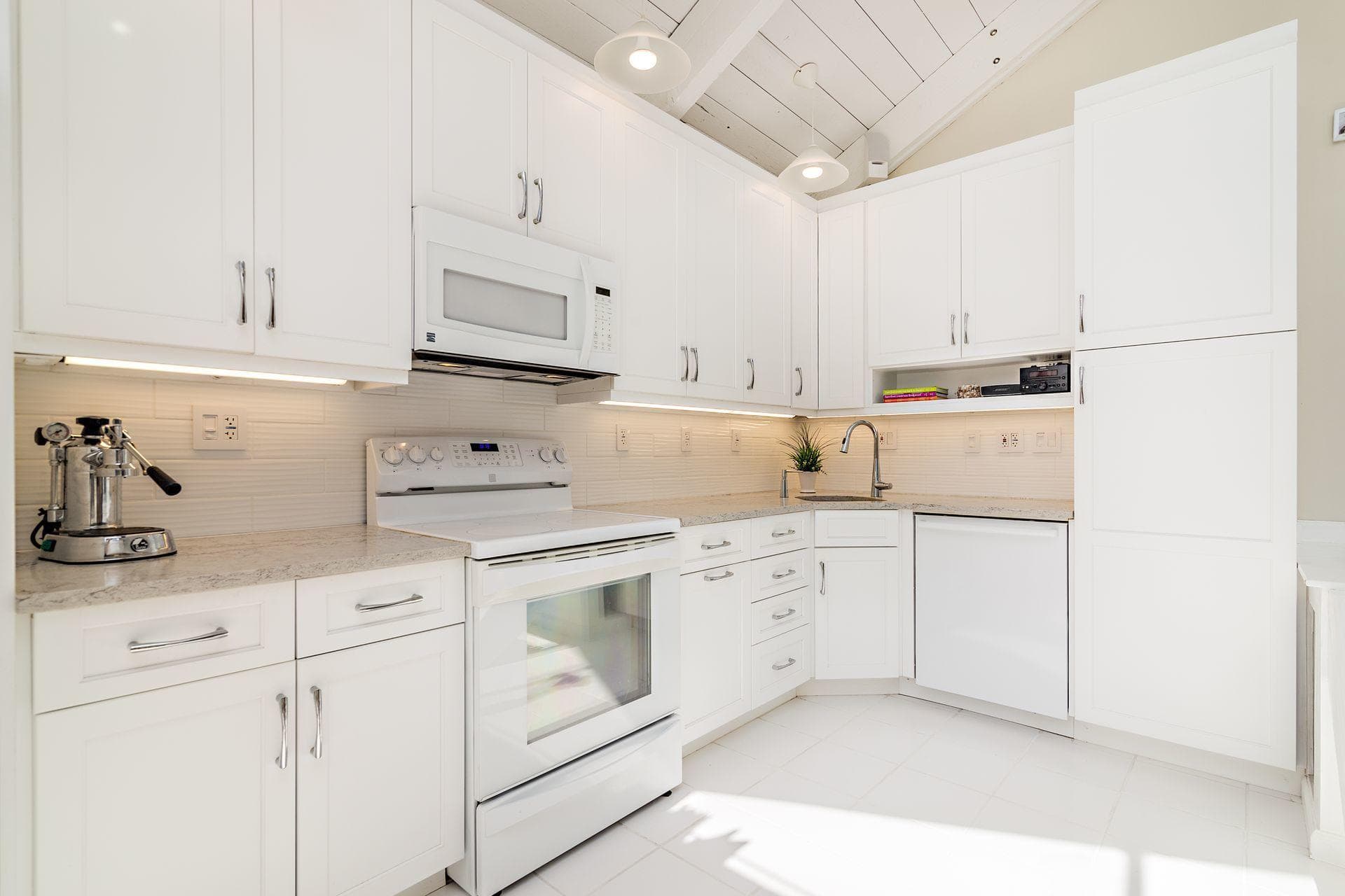 1605 S Us Highway 1 8g, Jupiter, FL 33477 — photo 8 of 26