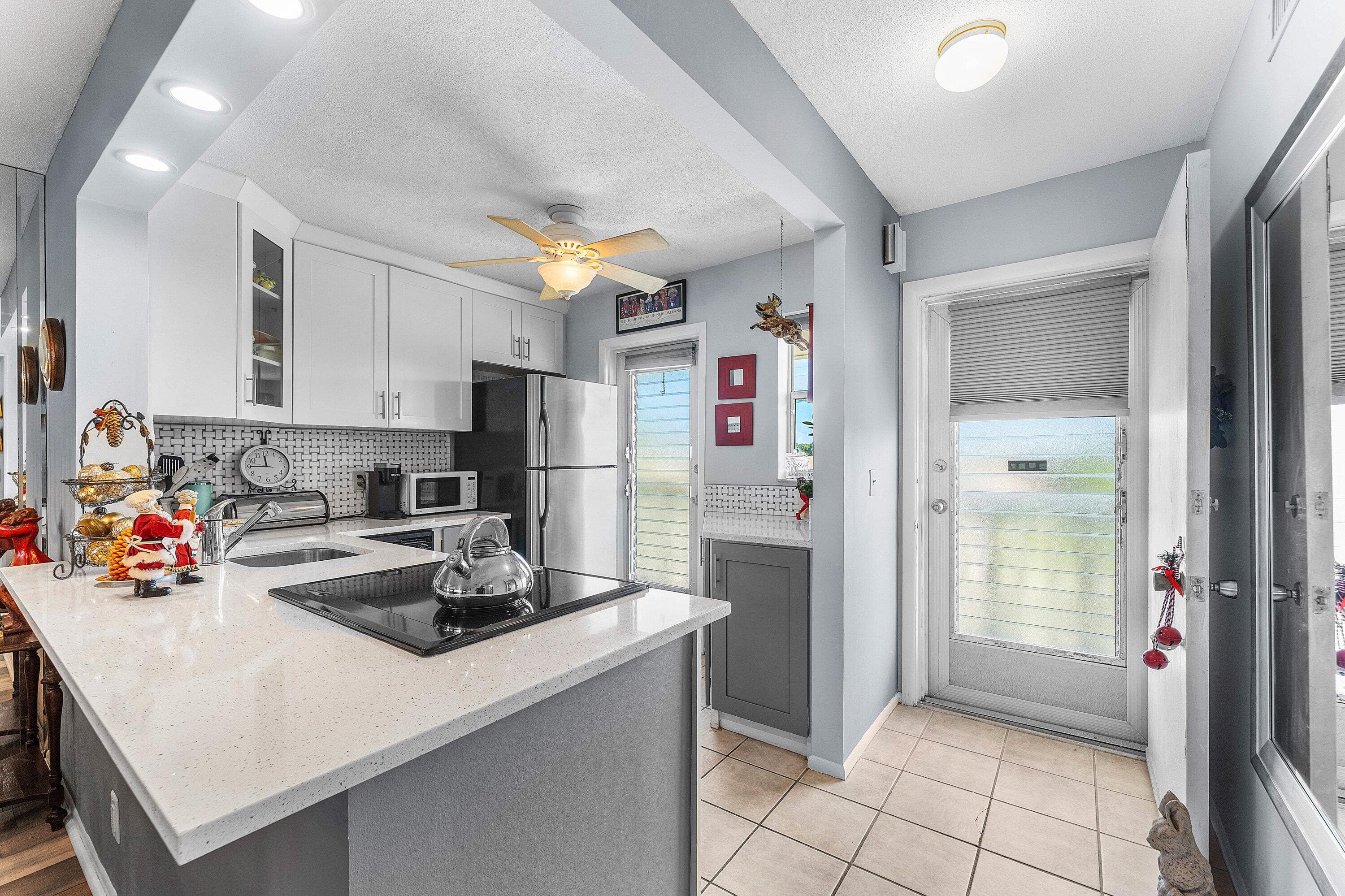 2161 NE 1st Court 205, Boynton Beach, FL 33435 — photo 1 of 26