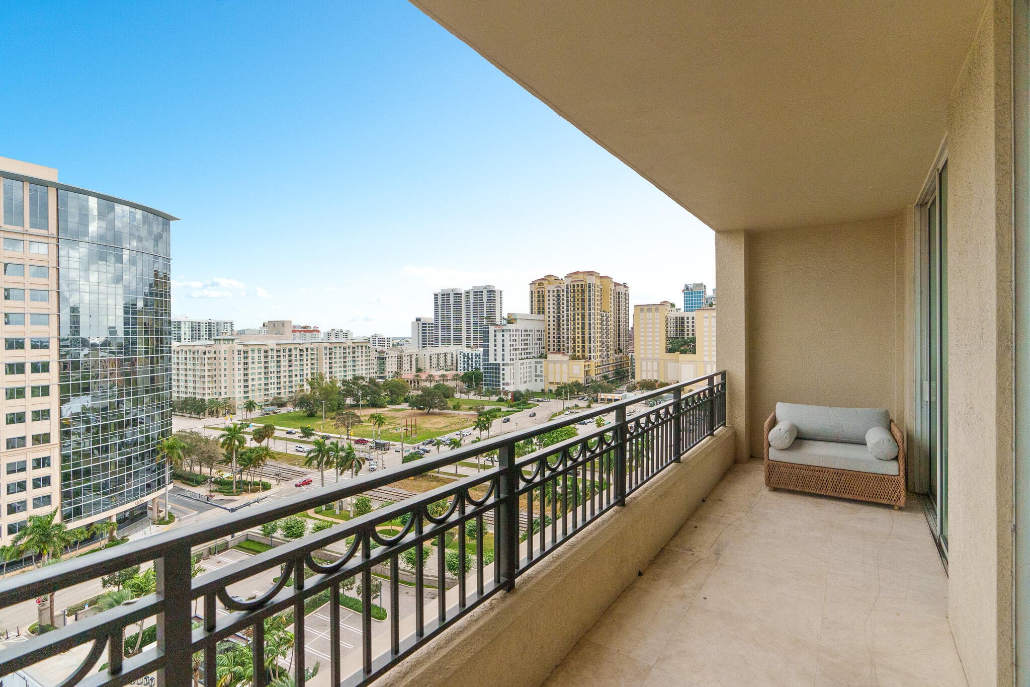 550 Okeechobee Boulevard 1409, West Palm Beach, FL 33401 — photo 26 of 54