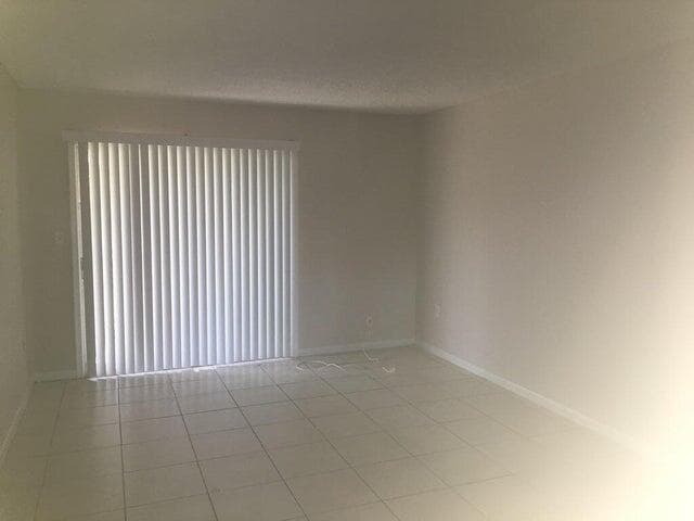 6066 Forest Hill Boulevard 202, West Palm Beach, FL 33415 — photo 8 of 13