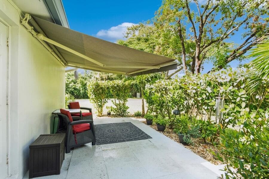 1230 S Drive Way A, Delray Beach, FL 33445 — photo 24 of 26