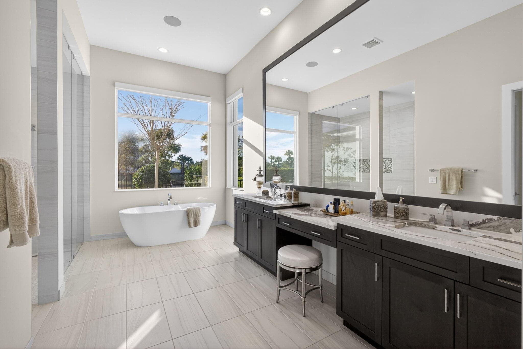 9261 Coral Isles Circle, Palm Beach Gardens, FL 33412 — photo 51 of 158
