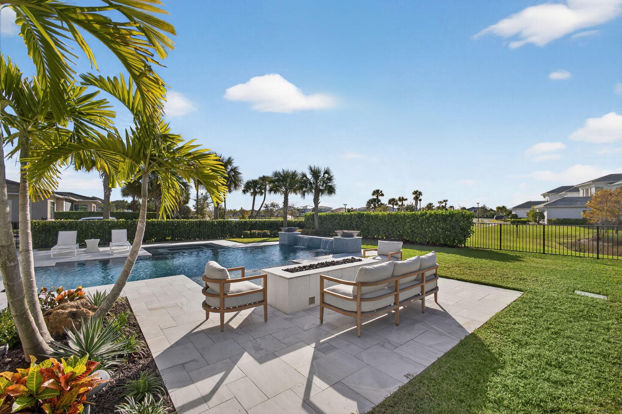 9261 Coral Isles Circle, Palm Beach Gardens, FL 33412 — photo 76 of 158