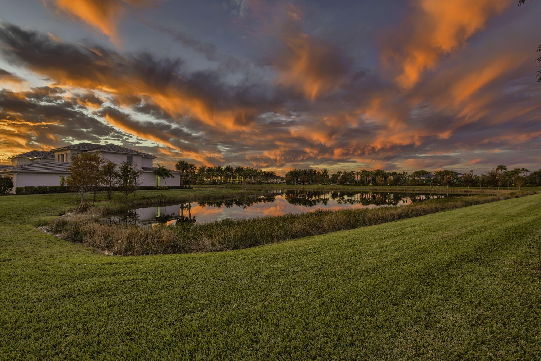 9261 Coral Isles Circle, Palm Beach Gardens, FL 33412 — photo 9 of 158