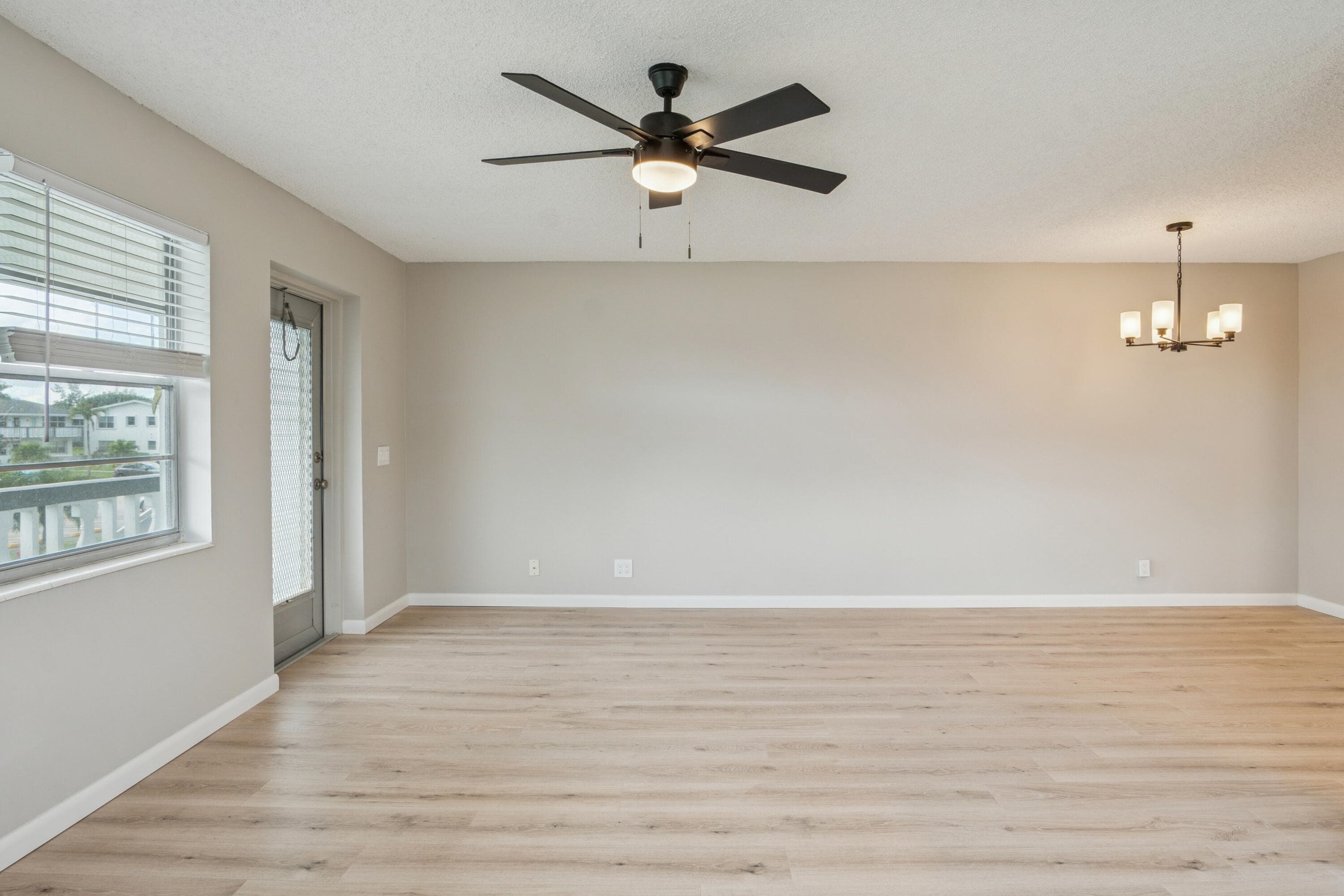 244 Camden J, West Palm Beach, FL 33417 — photo 4 of 19