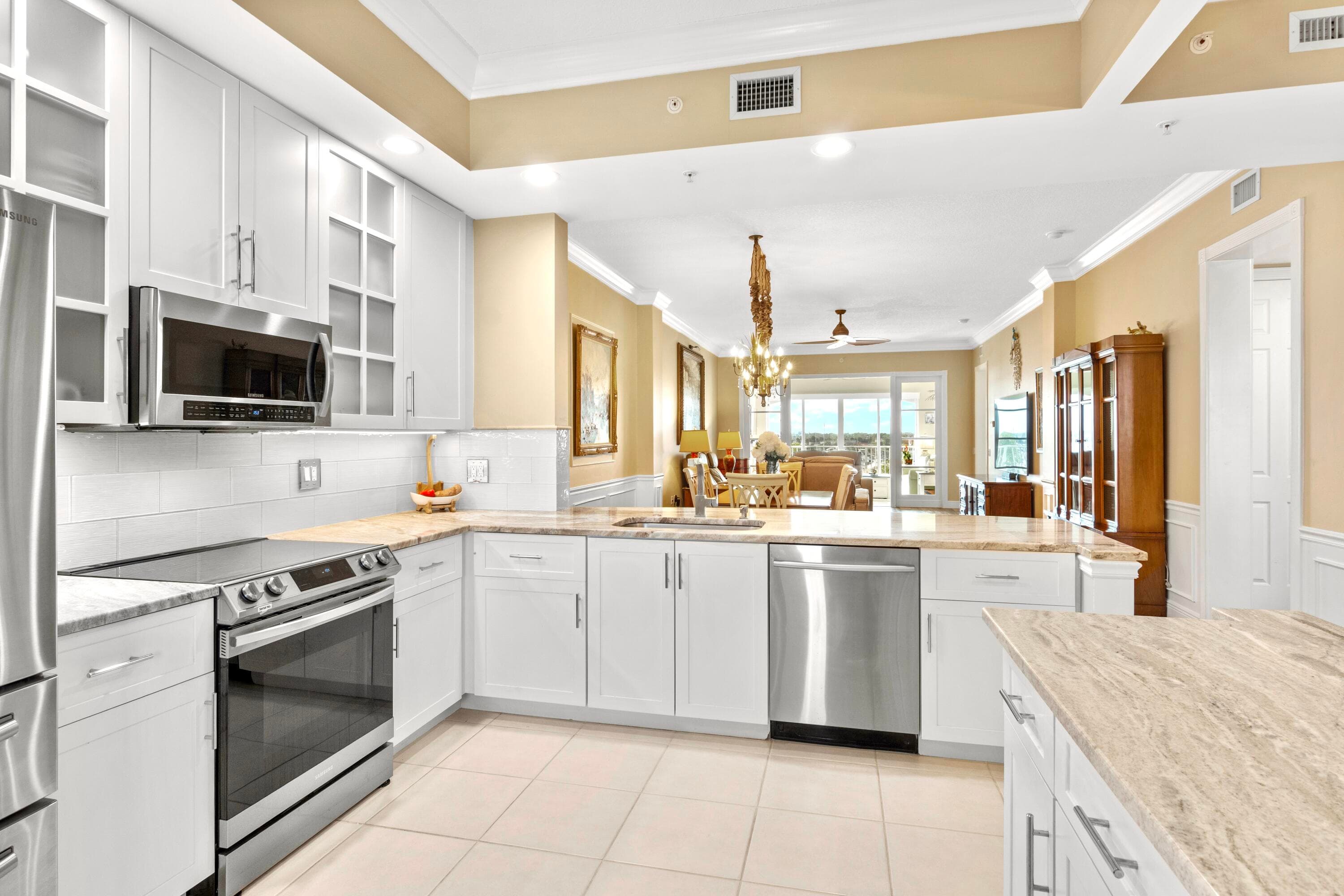 33 Harbour Isle Drive W 306, Fort Pierce, FL 34949 — photo 12 of 36