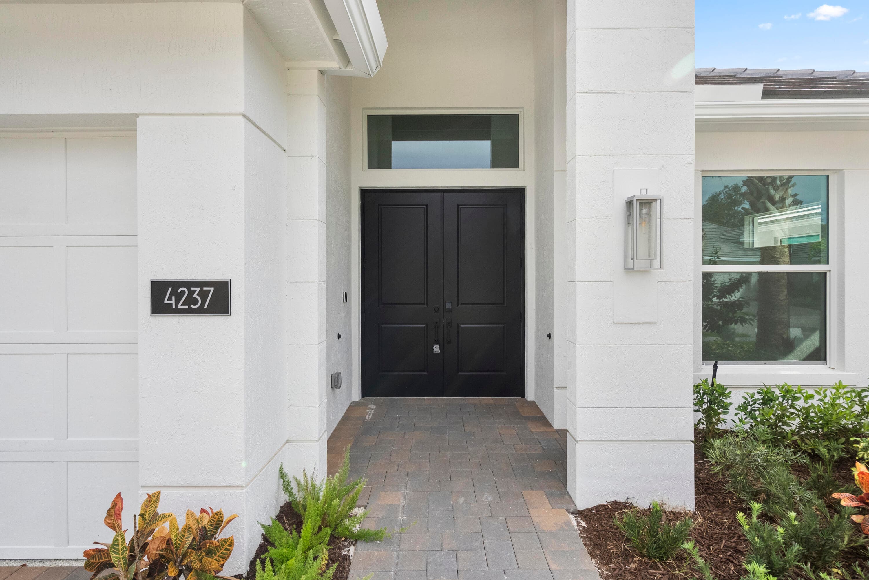 4237 Lucaya Pointe Way, Vero Beach, FL 32967 — photo 3 of 39