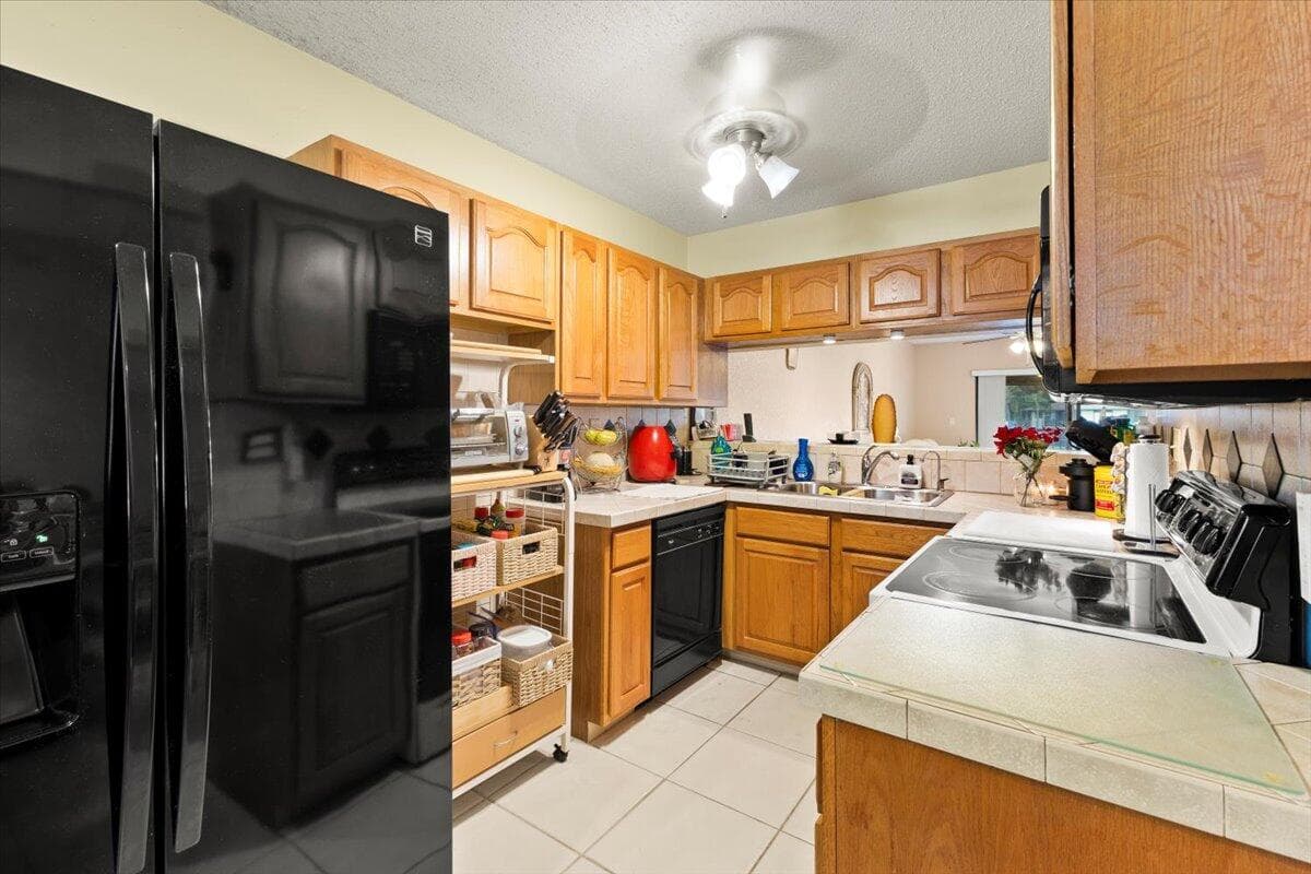 9563 W Mcnab Rd 206, Tamarac, FL 33321 — photo 9 of 18