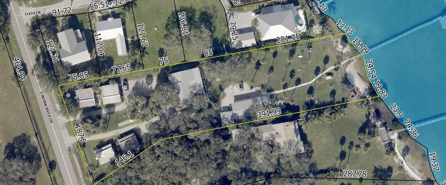 11450 S Indian River Drive, Sebastian, FL 32958 — photo 8 of 31