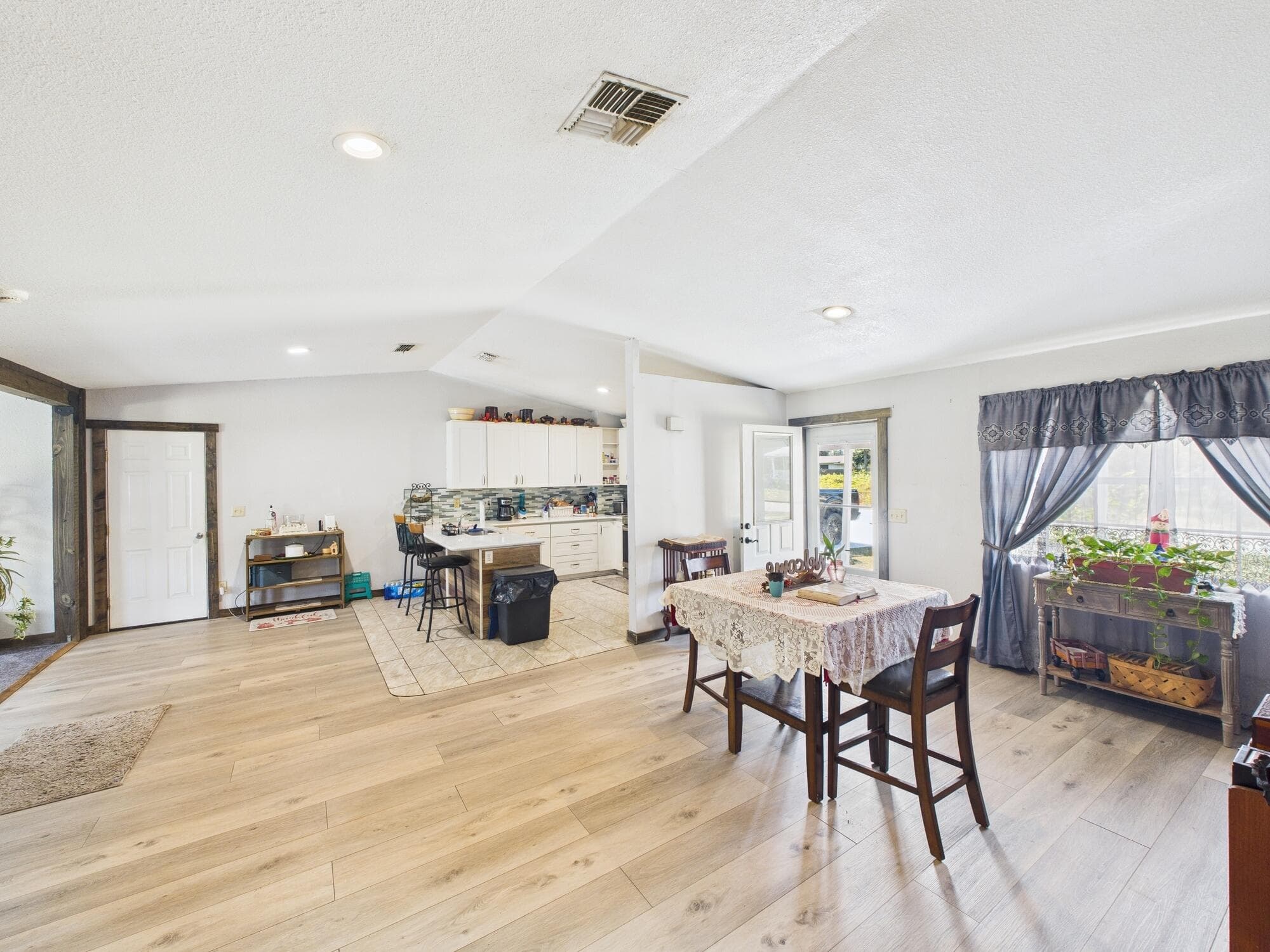513 Serenade Terrace, Lake Placid, FL 33852 — photo 4 of 30