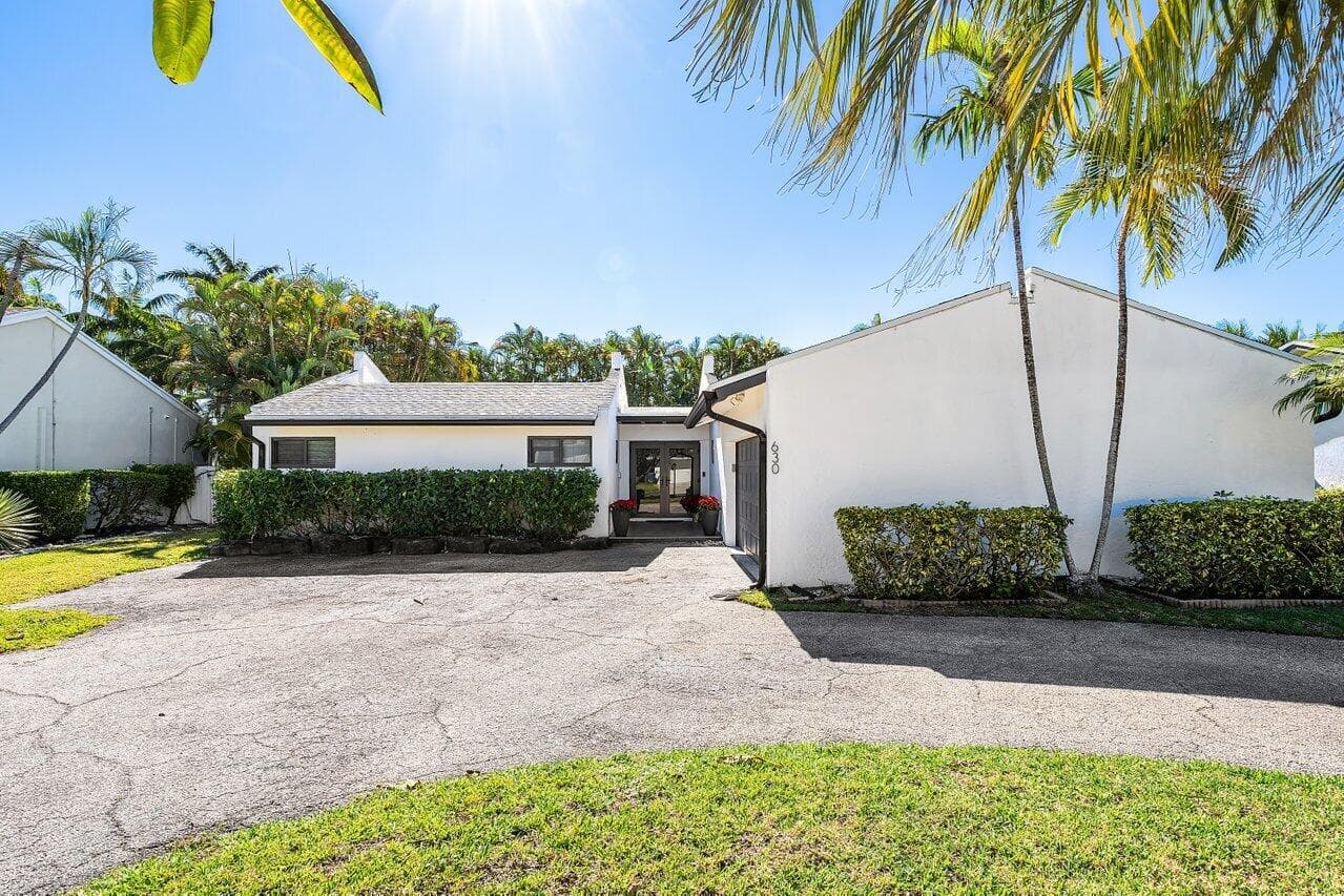 630 NE 15th Place, Boynton Beach, FL 33435 — photo 3 of 29