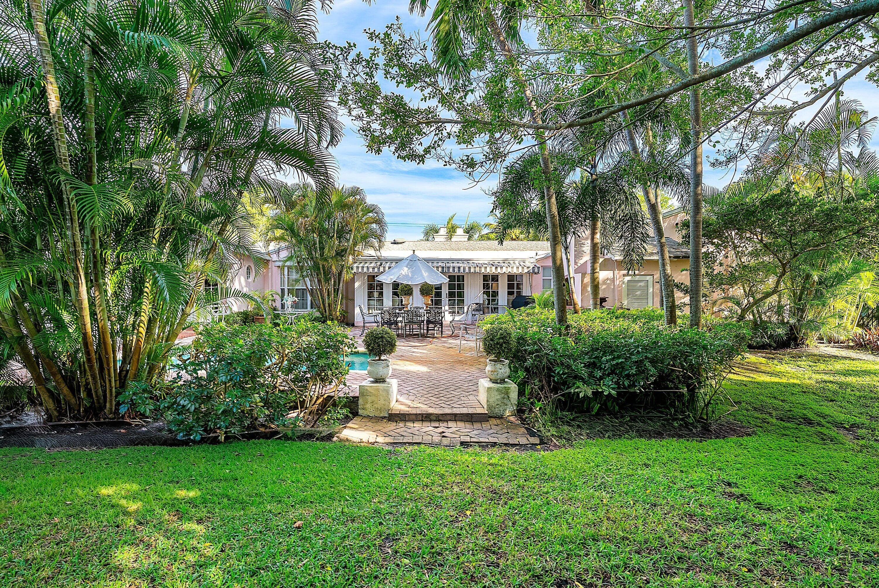 1202 N Swinton Avenue, Delray Beach, FL 33444 — photo 11 of 32