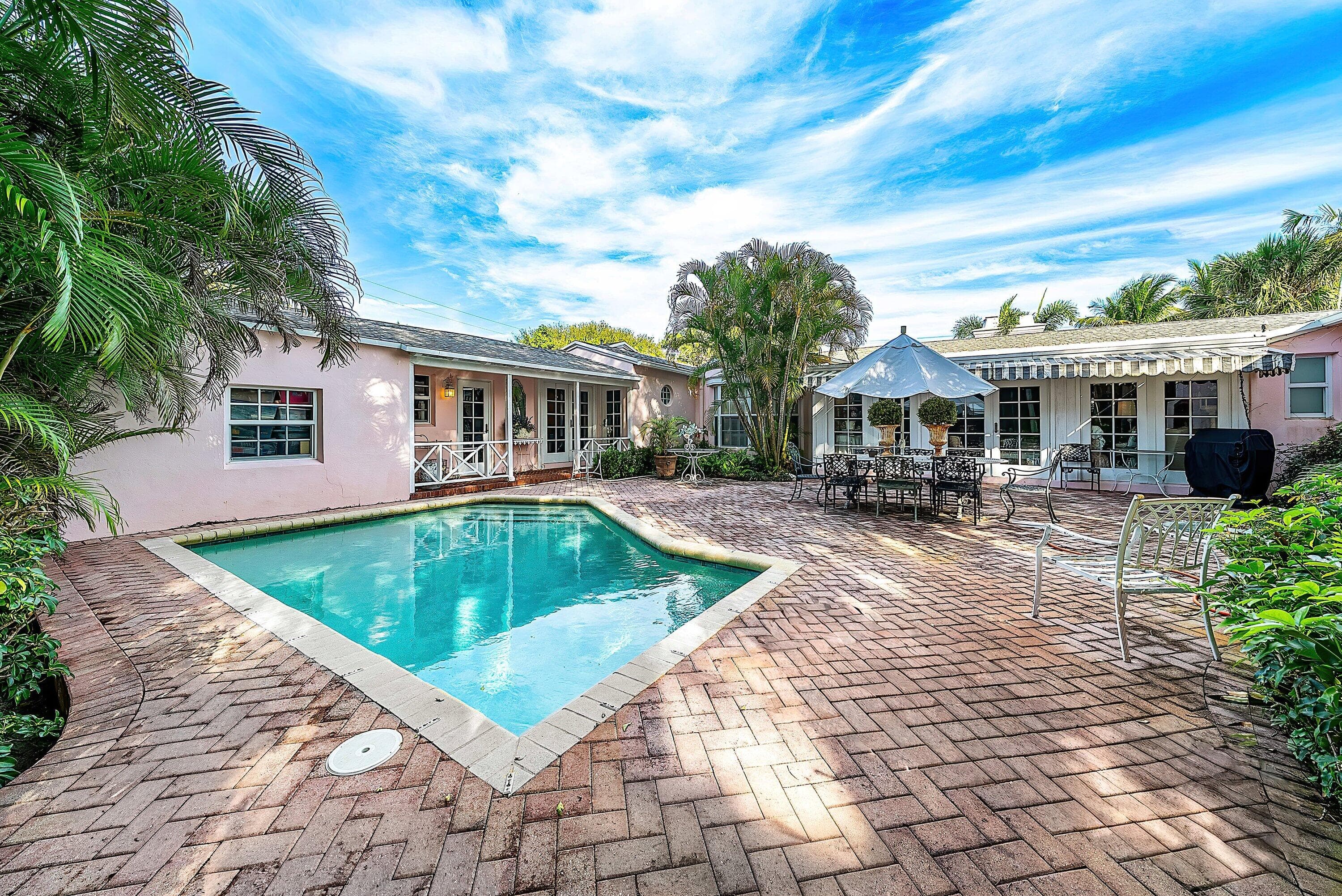 1202 N Swinton Avenue, Delray Beach, FL 33444 — photo 12 of 32
