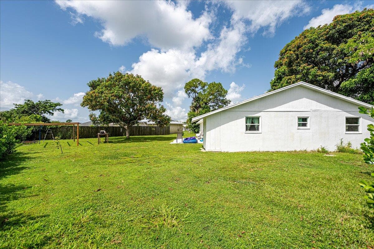 300 SW Prima Vista Boulevard, Port St. Lucie, FL 34983 — photo 18 of 21