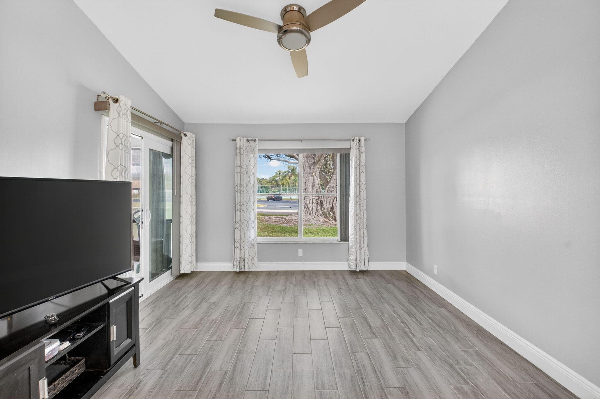 28 Via De Casas Norte 28, Boynton Beach, FL 33426 — photo 13 of 48