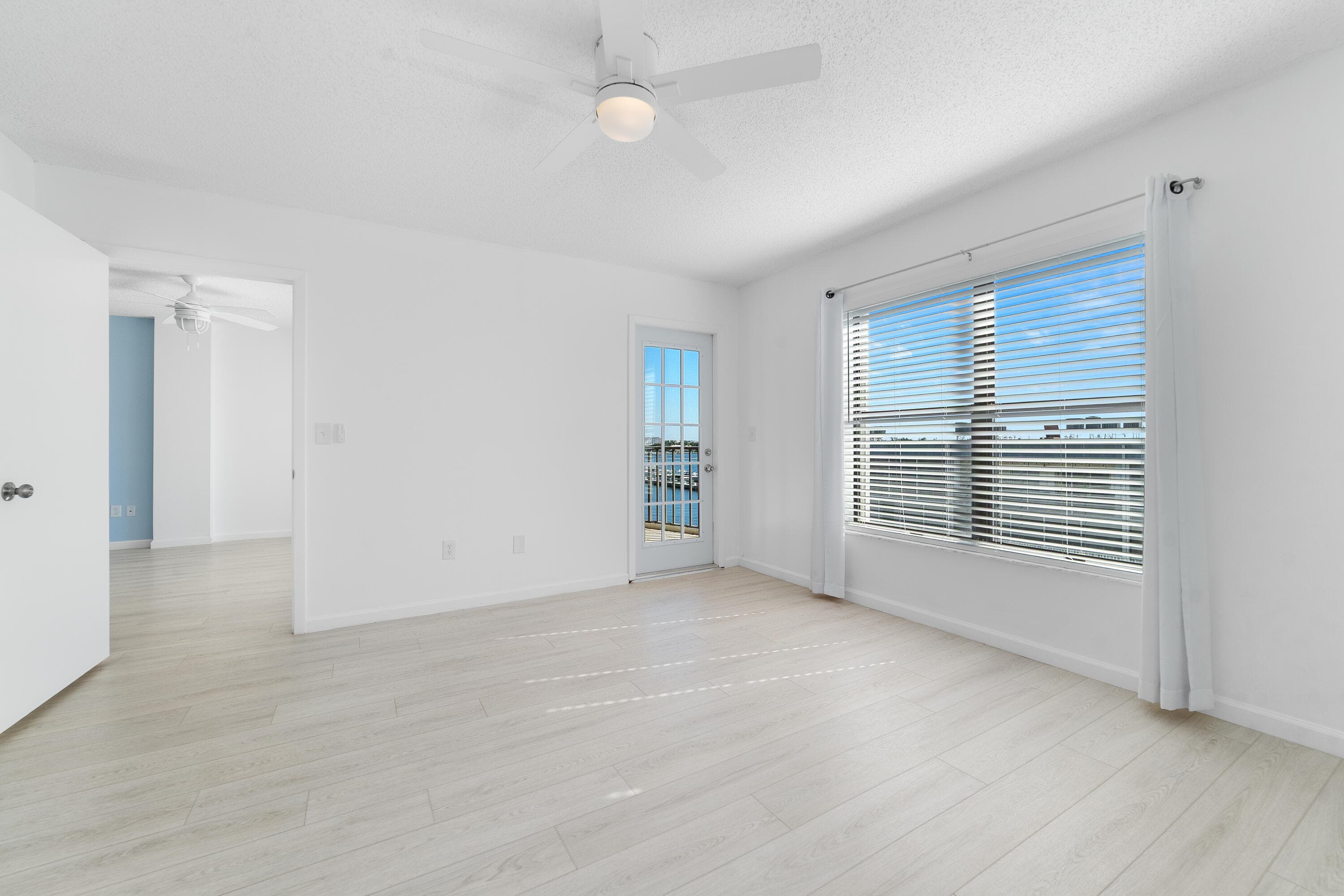 896 N Federal Highway 530, Lantana, FL 33462 — photo 36 of 36