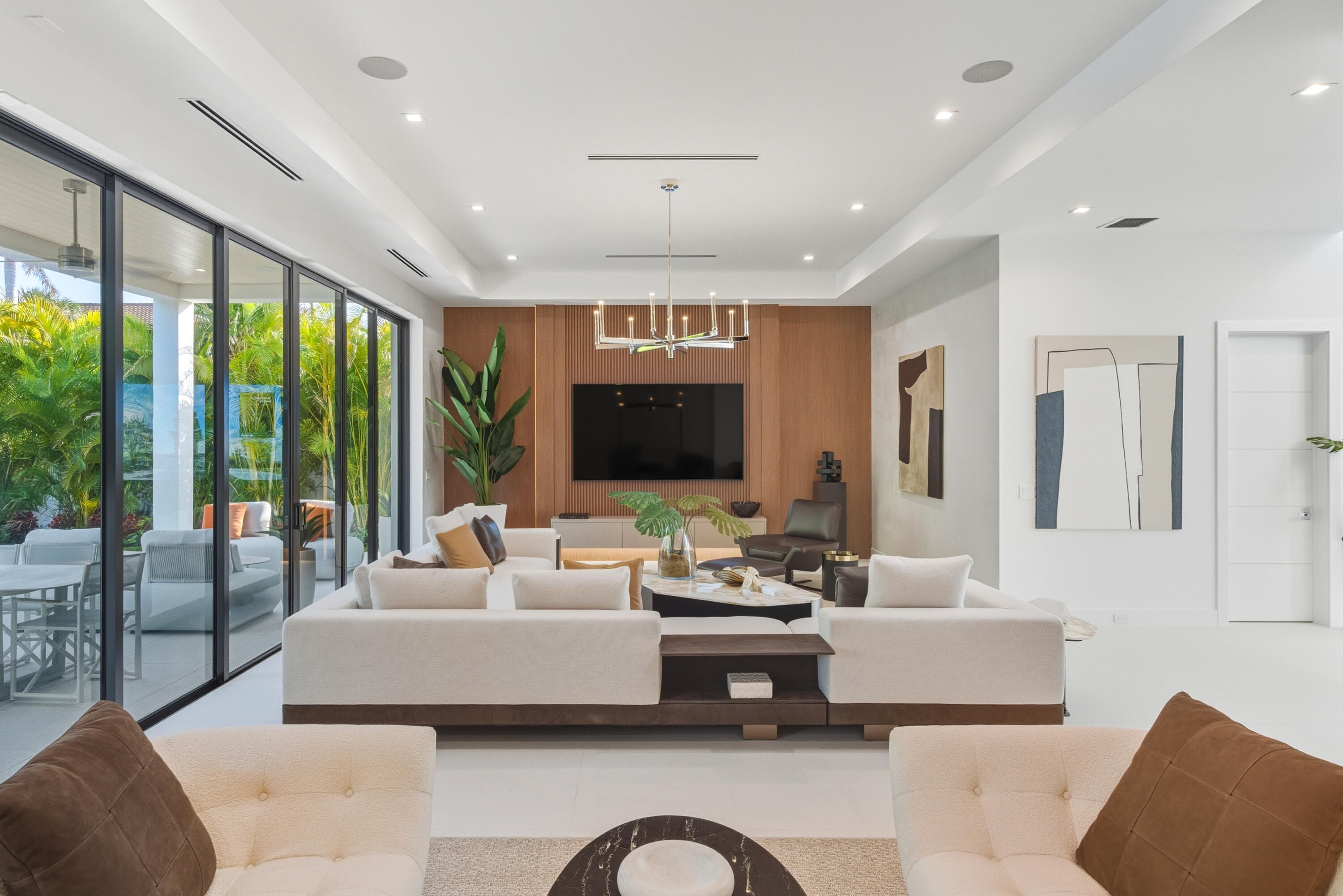 450 NE Spanish Court, Boca Raton, FL 33432 — photo 8 of 32