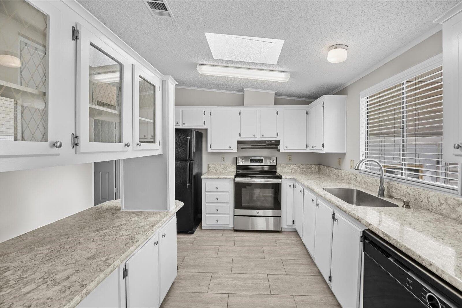 8530 Leadtree Court, Port St. Lucie, FL 34952 — photo 6 of 25
