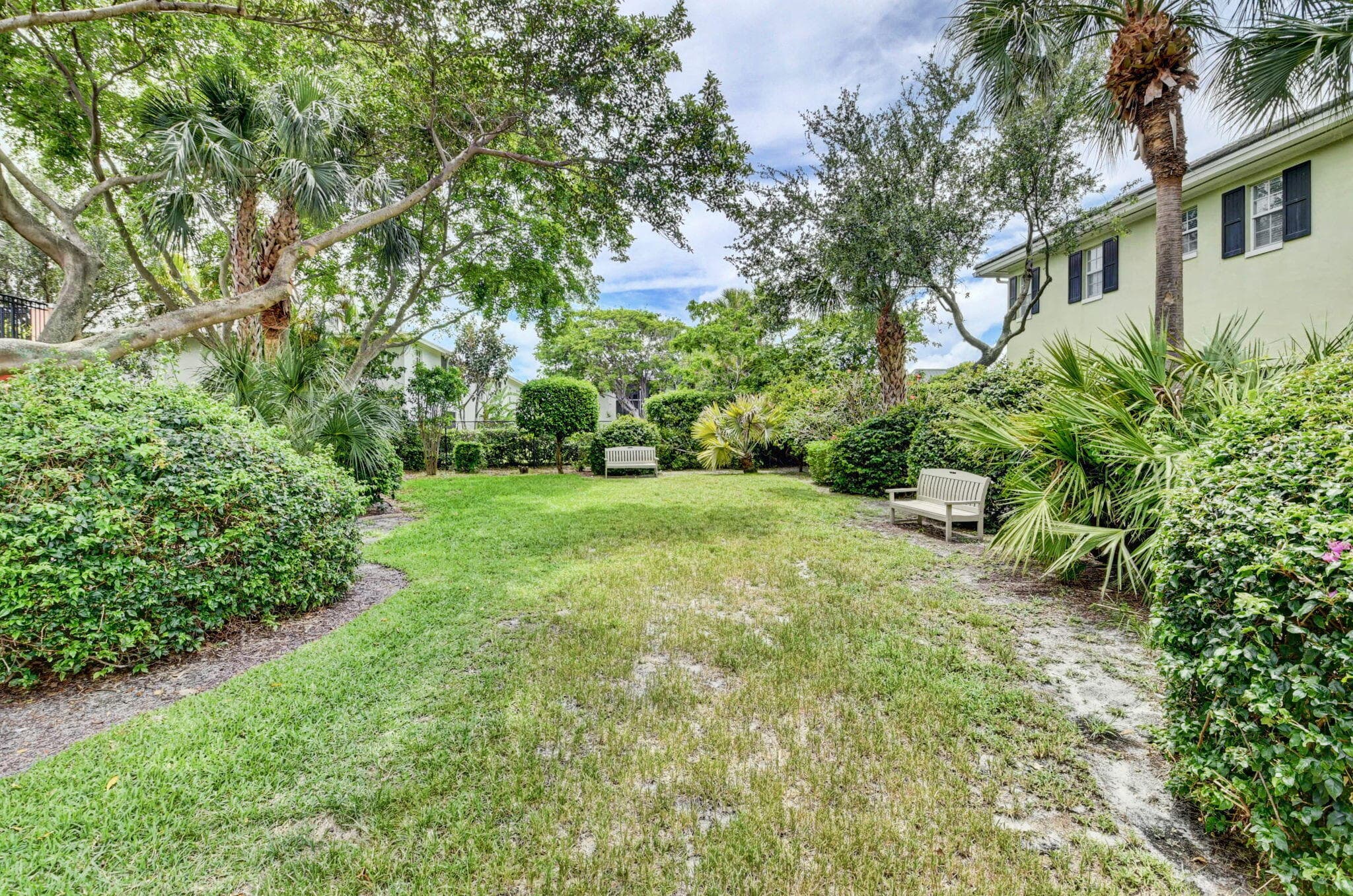 1037 W Heritage Club Circle, Delray Beach, FL 33483 — photo 31 of 34