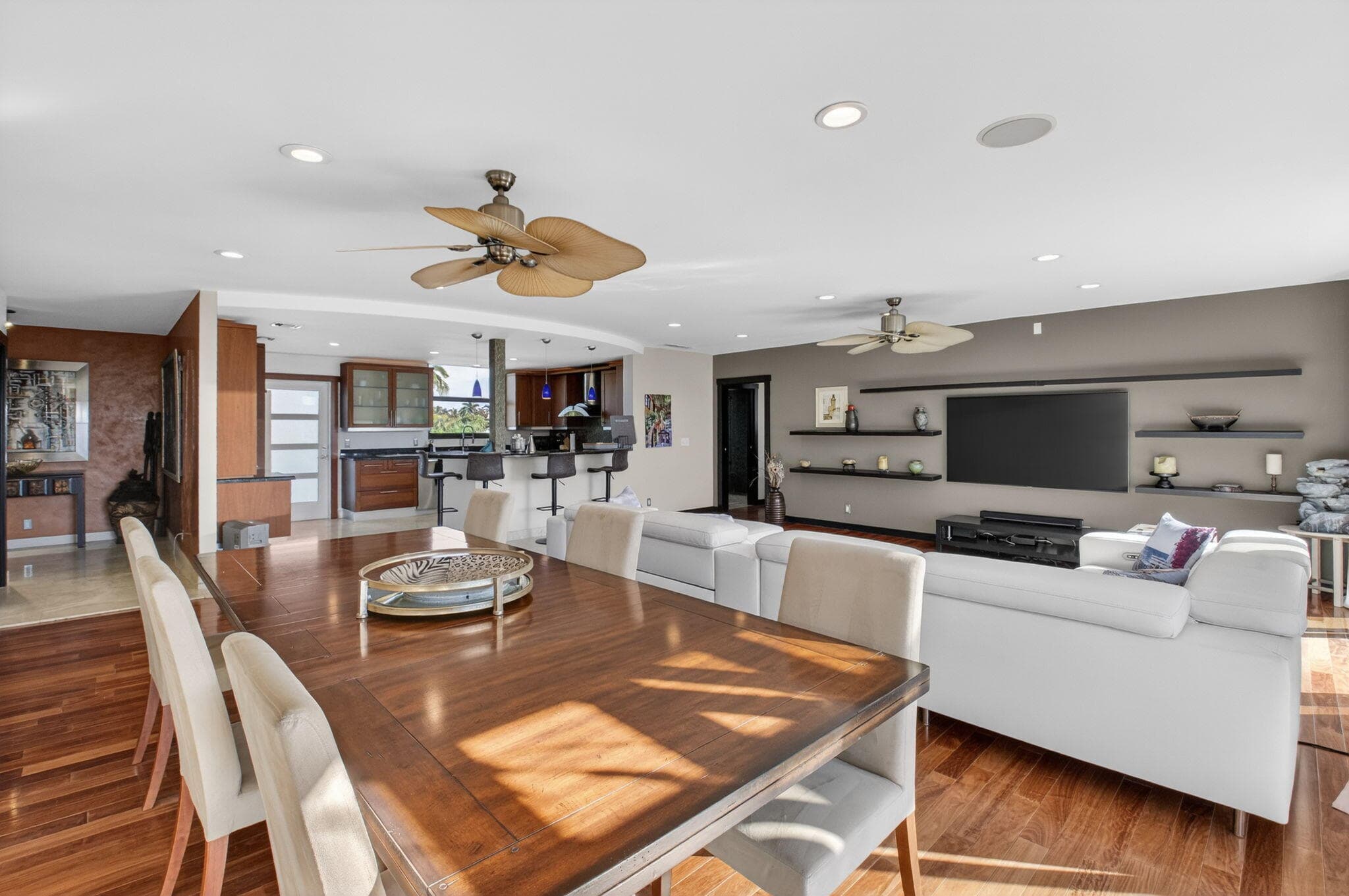122 Andrews Avenue C, Delray Beach, FL 33483 — photo 10 of 121