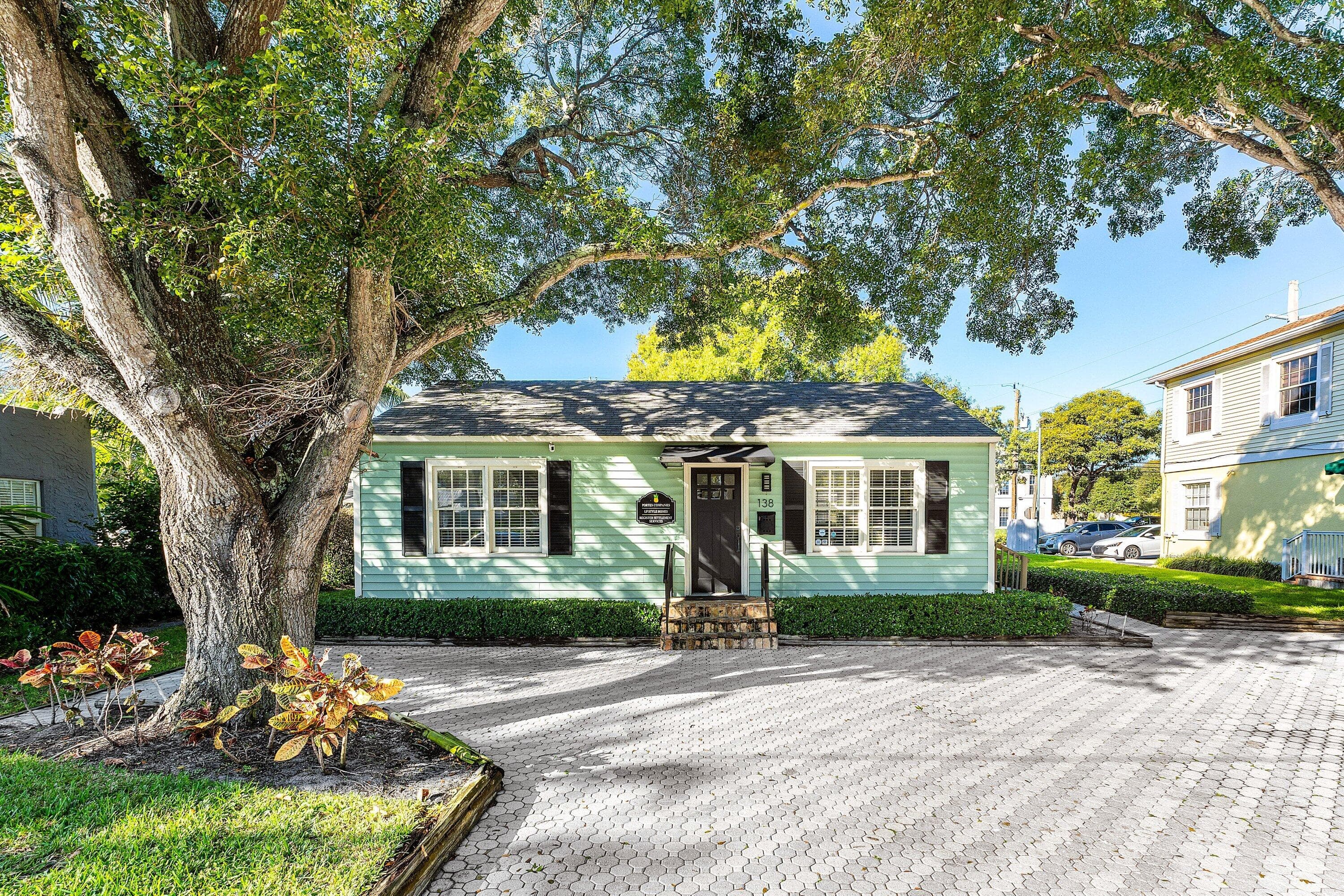 138 N Swinton Avenue, Delray Beach, FL 33444 — photo 1 of 34